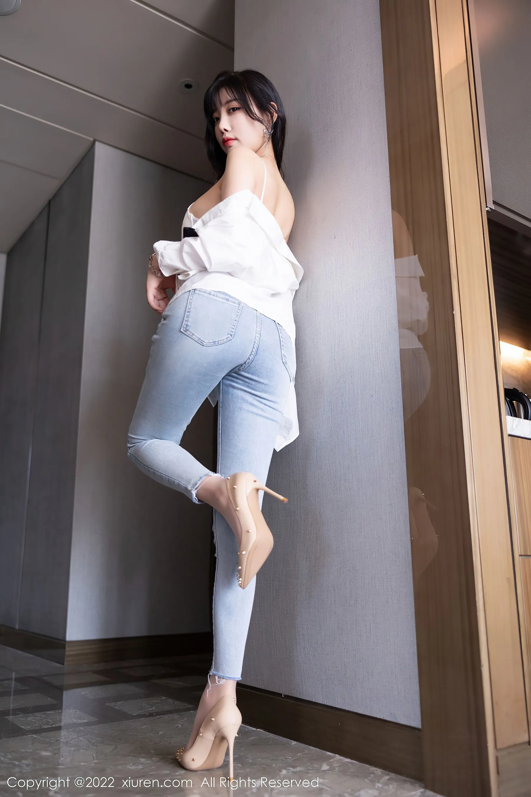  秀人网 No.5614 杨晨晨 牛仔裤美臀第23张