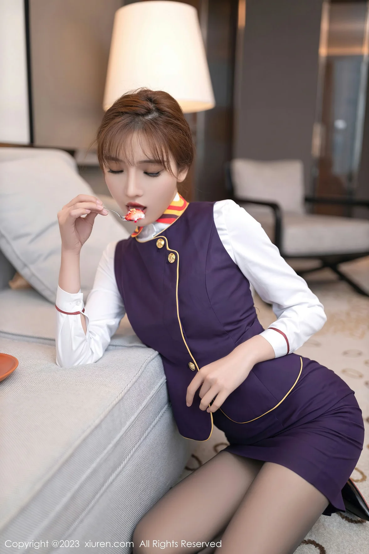  XiuRen 秀人 No.7248 陆萱萱 紫色空姐泰国旅拍 [80P]第1张