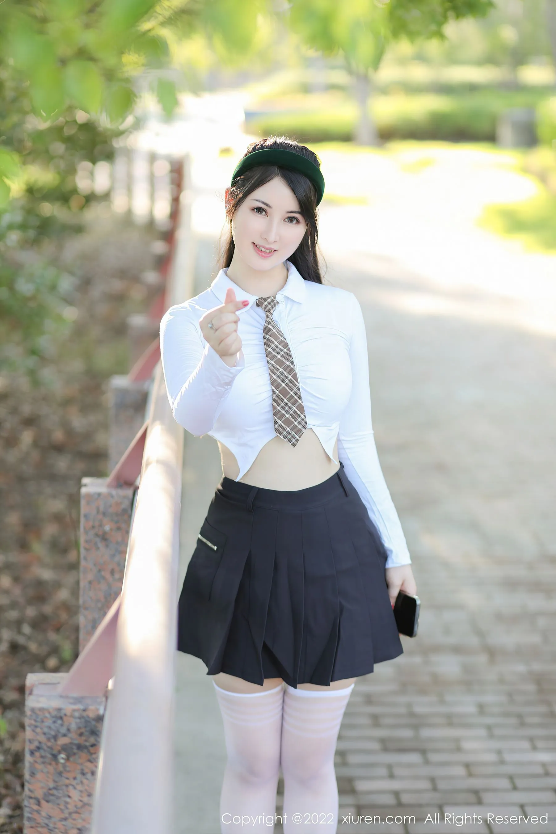  秀人网 No.5512 诗诗kiki 短裙美臀第19张