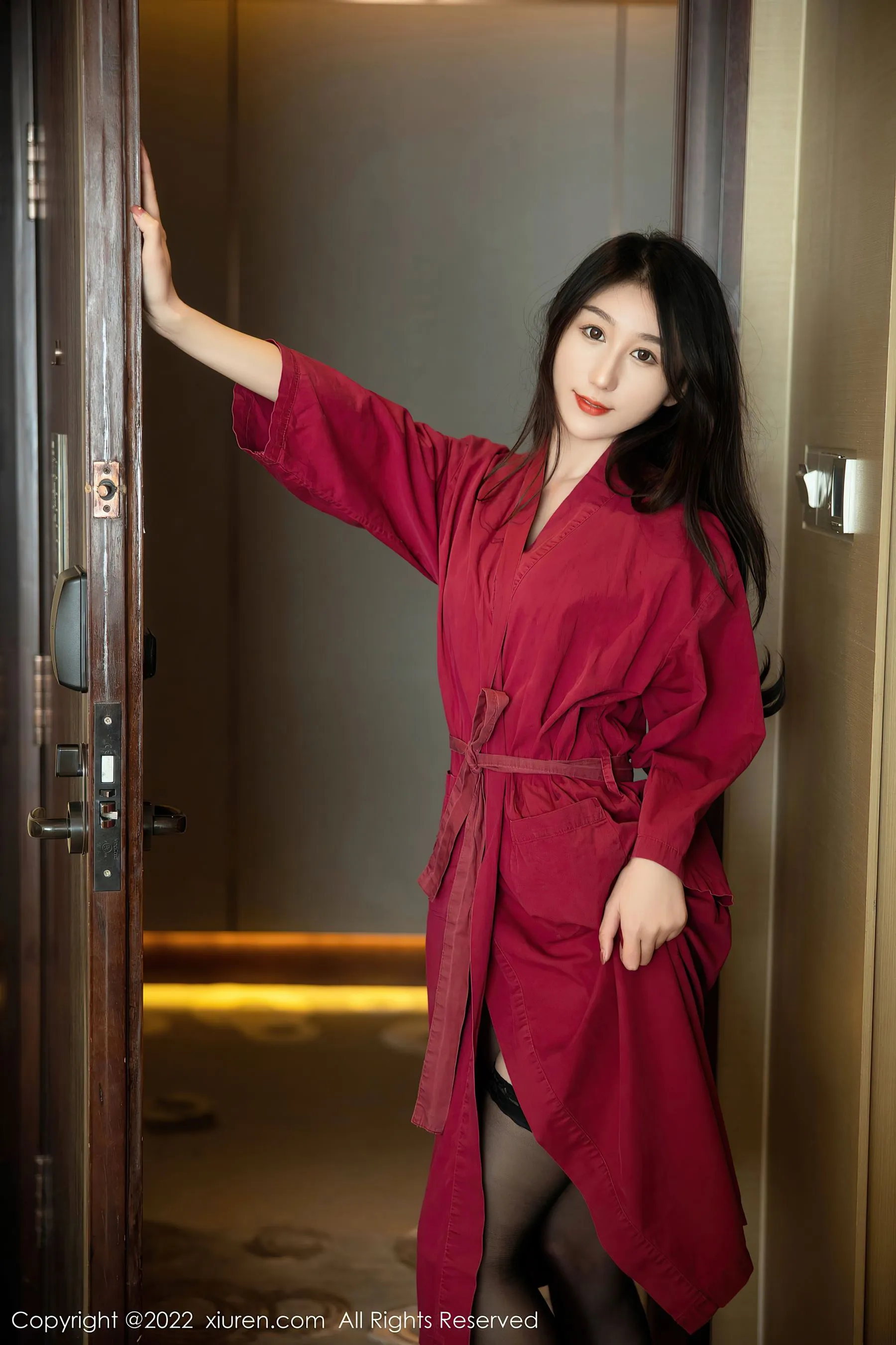  秀人网 No.5624 薇薇酱 新人美腿第25张