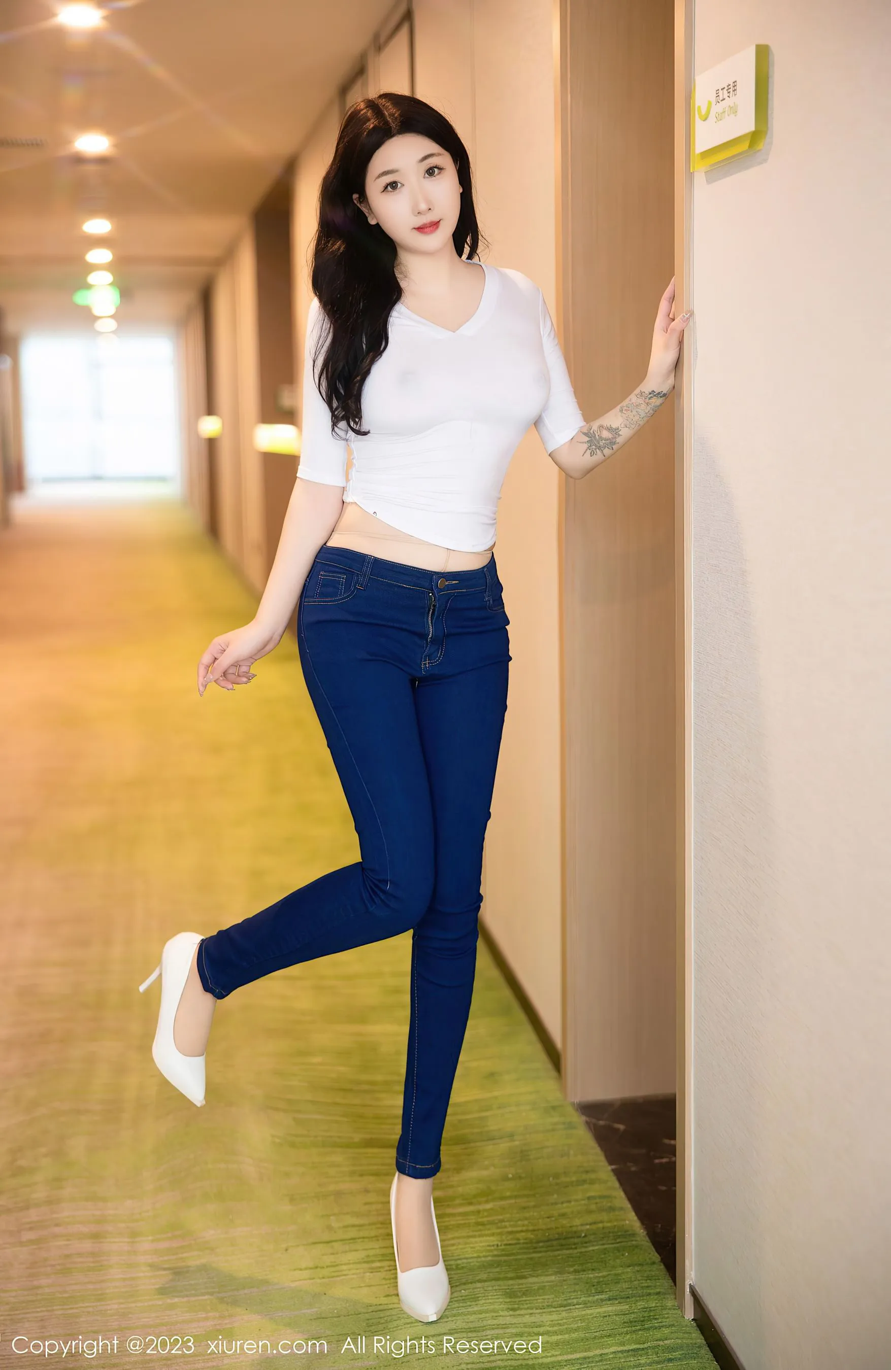  秀人网 No.6570 江真真 牛仔裤美臀第14张