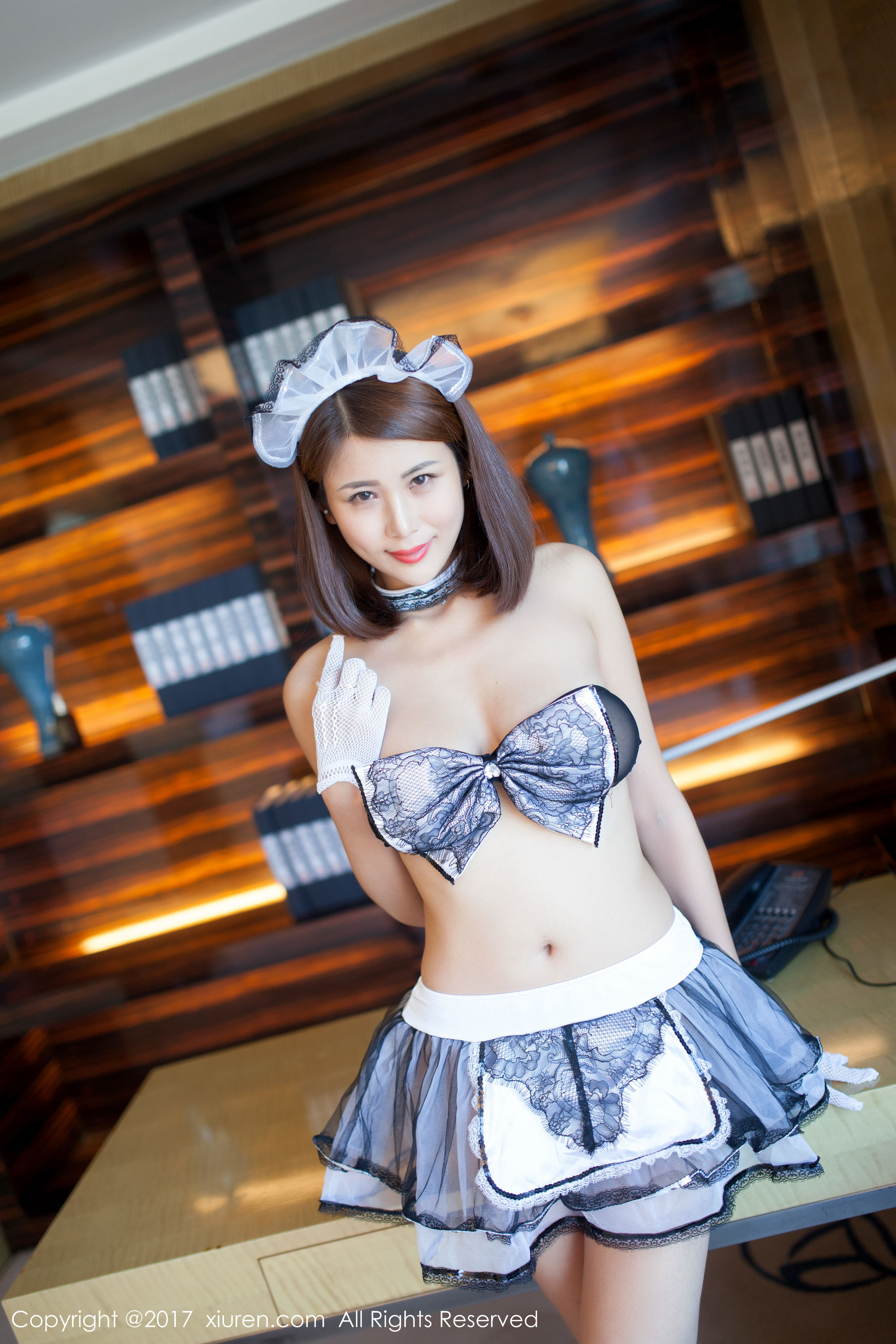  梦然同学《超短情趣女仆+OL丝袜长腿》 秀人 NO.854第11张