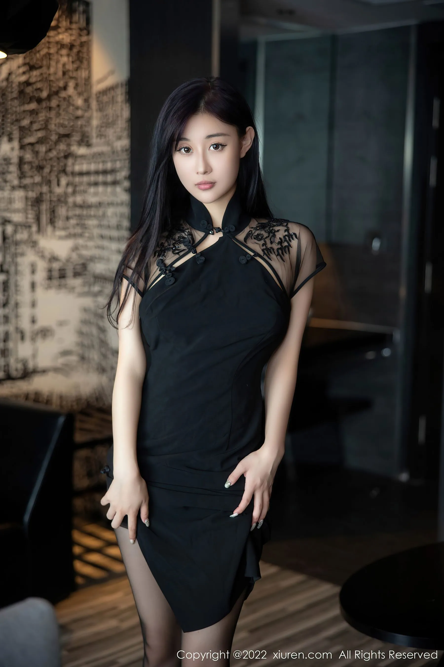  秀人网 No.5691 顾楚楚Maily 黑丝美腿第16张