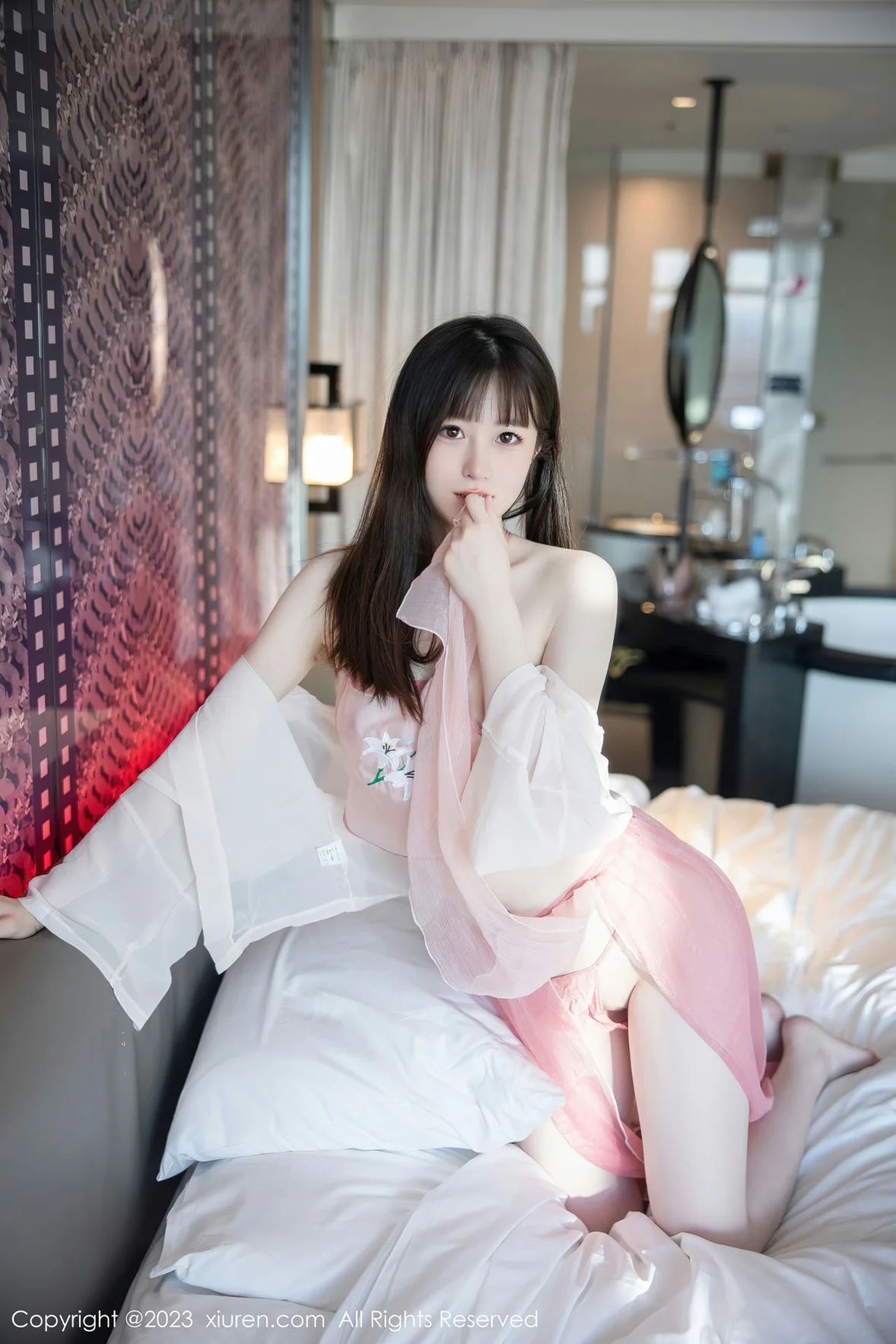  XiuRen 秀人 No.6926 林悠悠 首套写真粉色古装 [78P]第15张