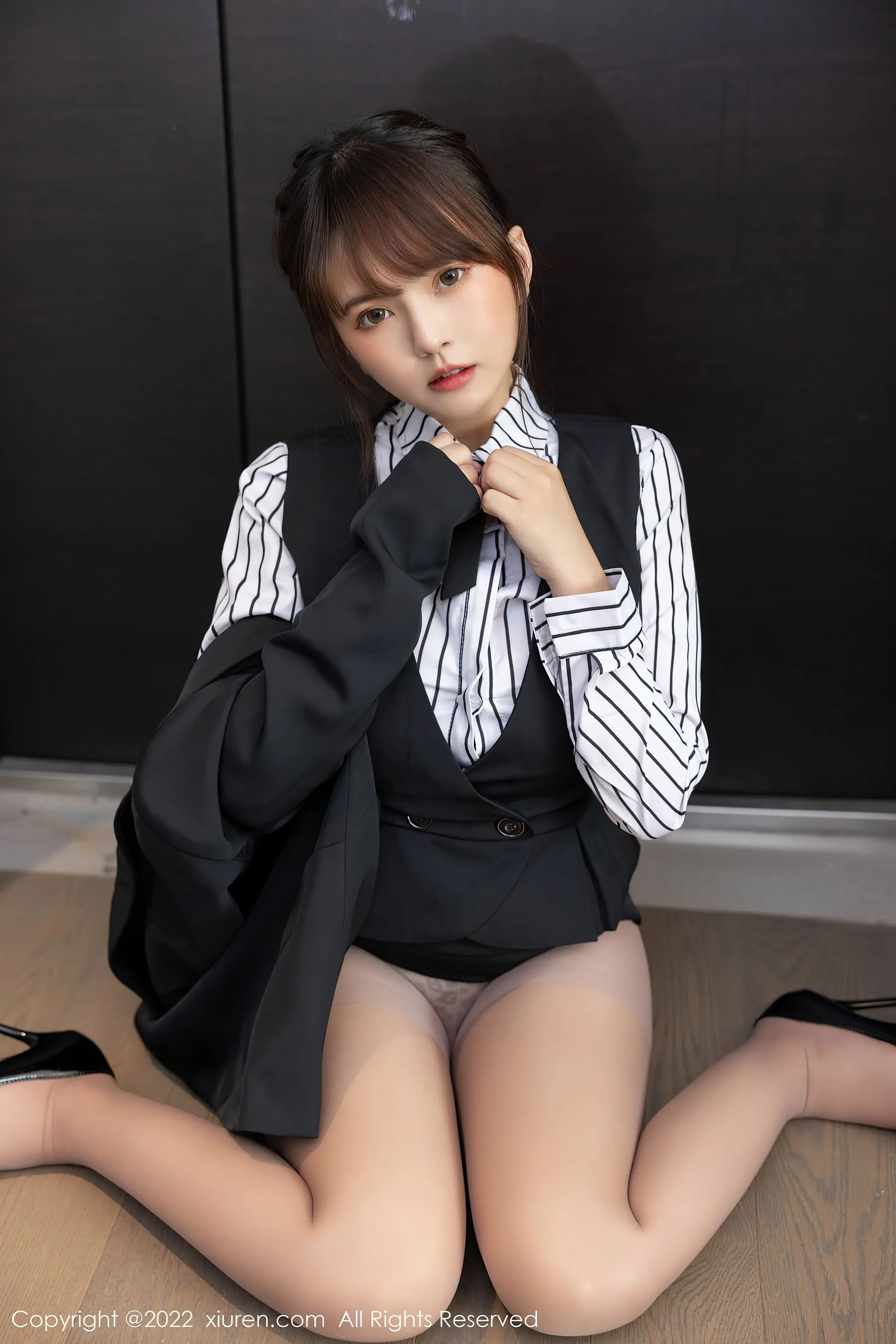  秀人网 No.5313 张思允Nice 丝袜美臀第14张