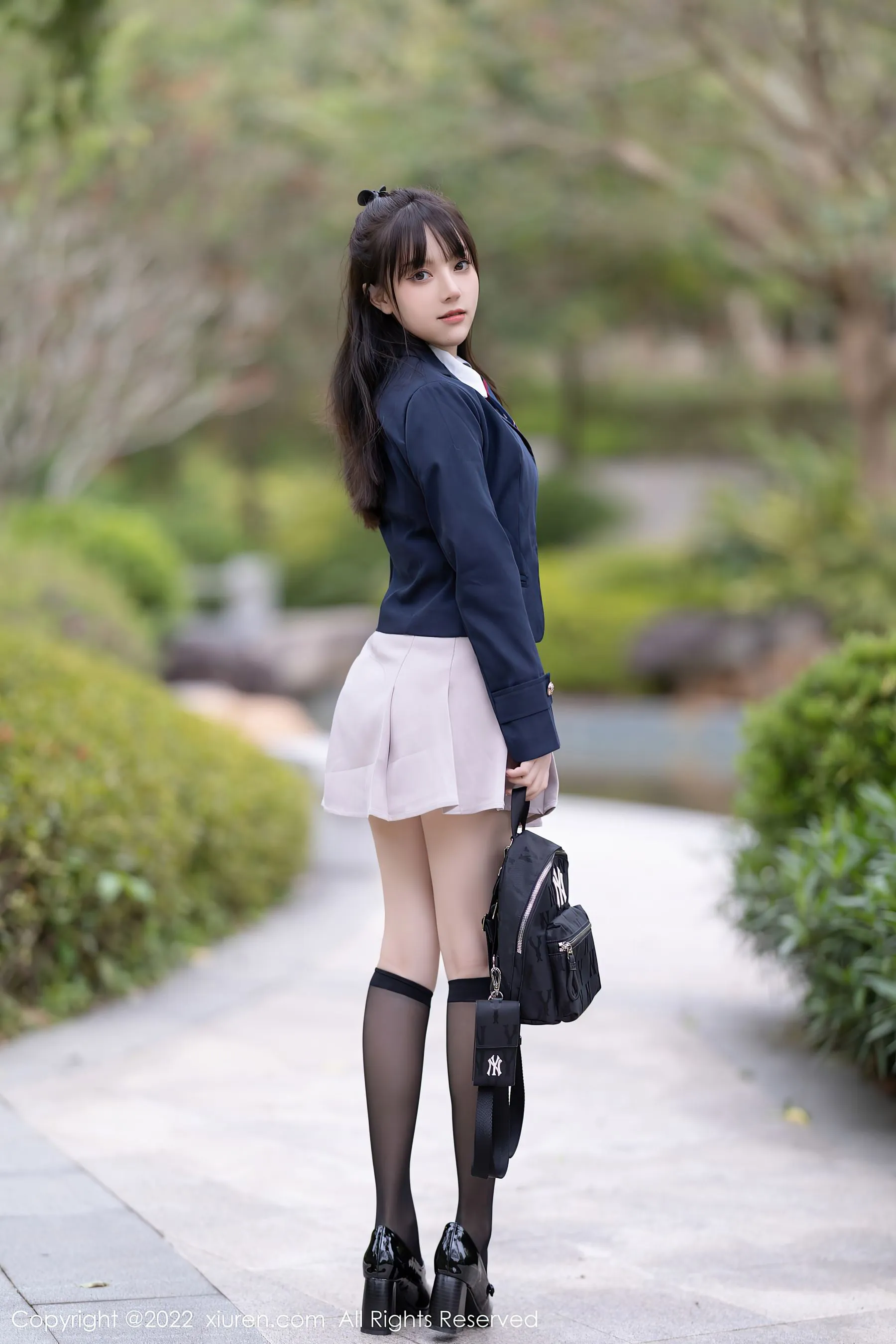  秀人网 No.5060 豆瓣酱 厦门旅拍第20张