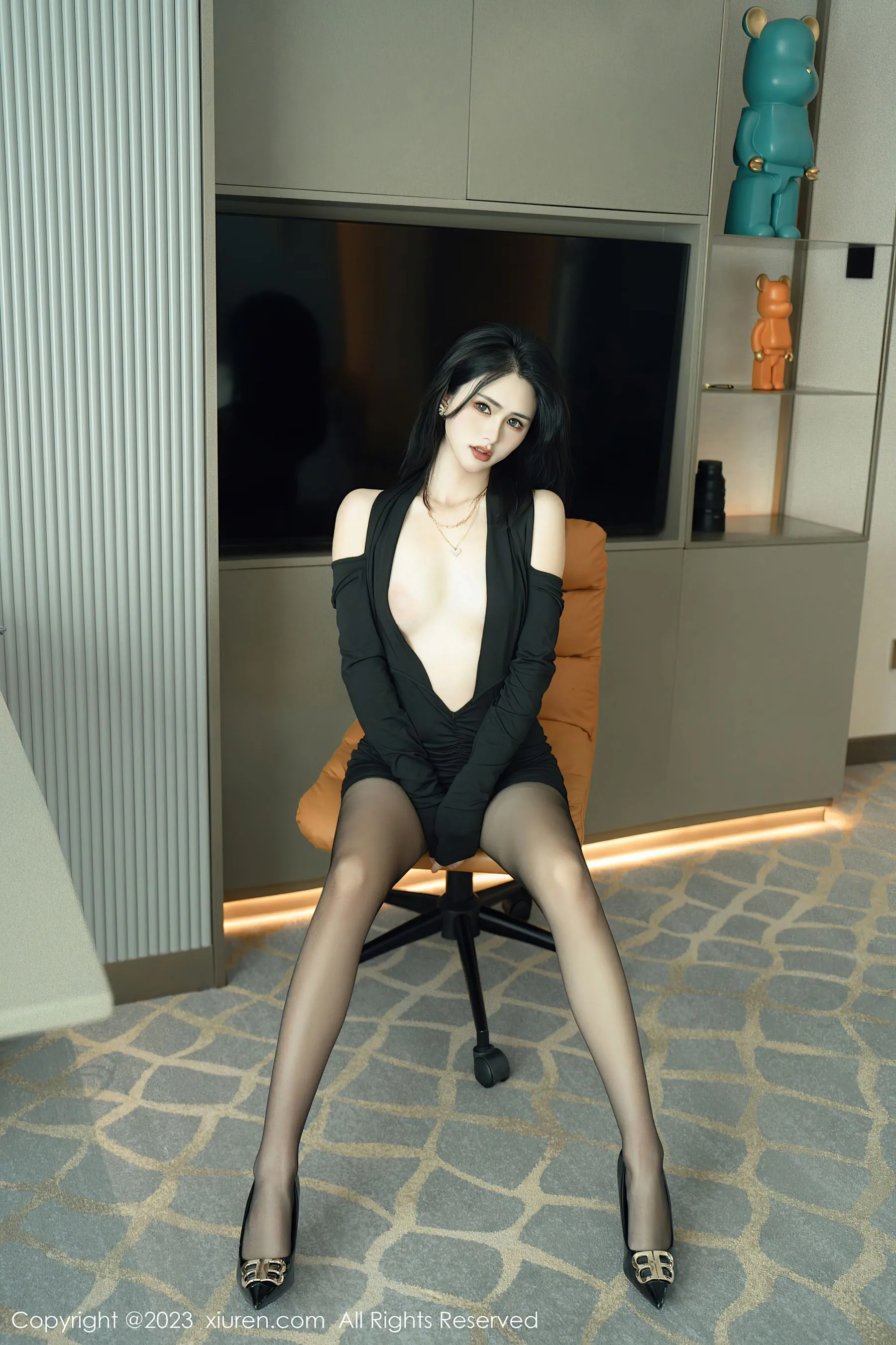  秀人网 No.6385 艾希儿 黑丝美臀第27张