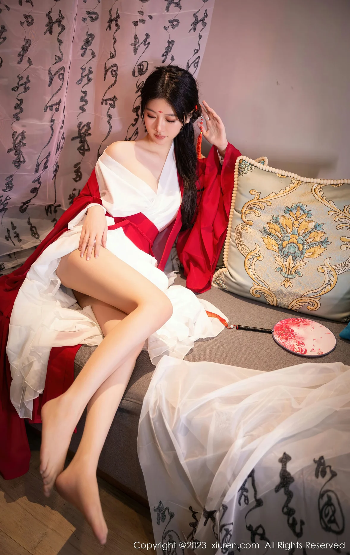  XiuRen 秀人 No.7192 幼幼 红色古装性感写真 [93P]第3张