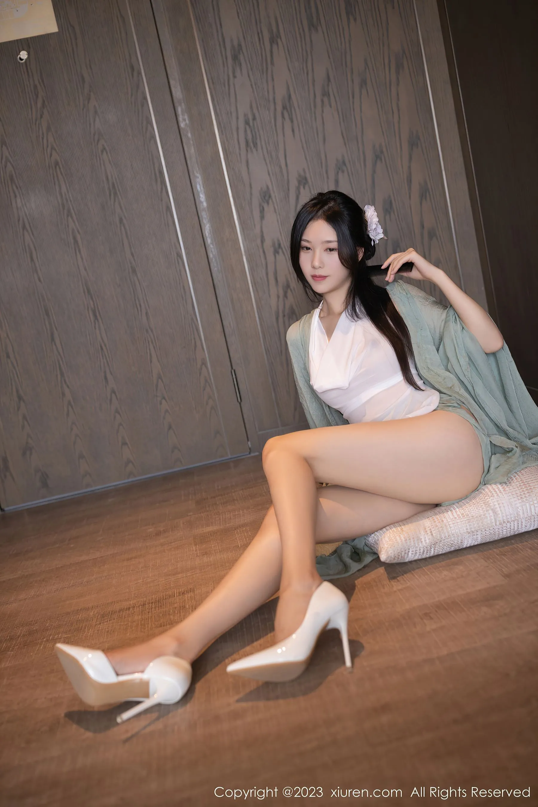  秀人网 No.6420 利世 古装美腿第16张