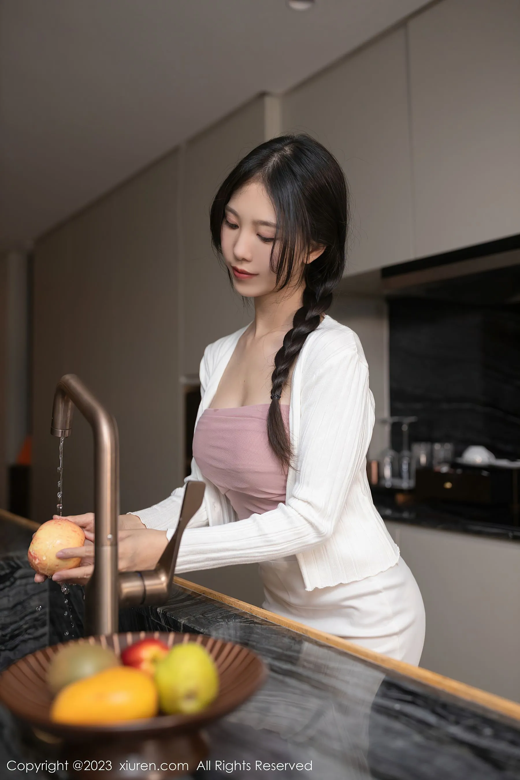  秀人网 No.6643 利世 丝袜美腿第23张