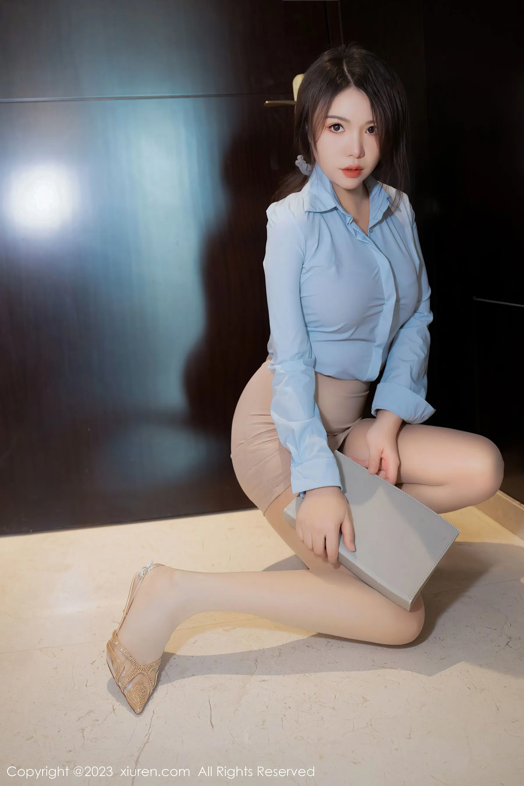  秀人网 No.6482 雅雯 短裙美腿第19张