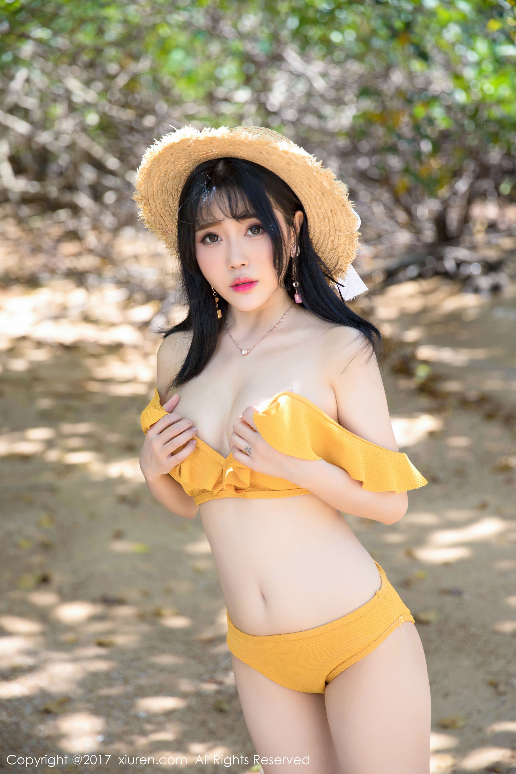 兜豆靓Youlina《田园风仙子》 秀人 NO.855第1张