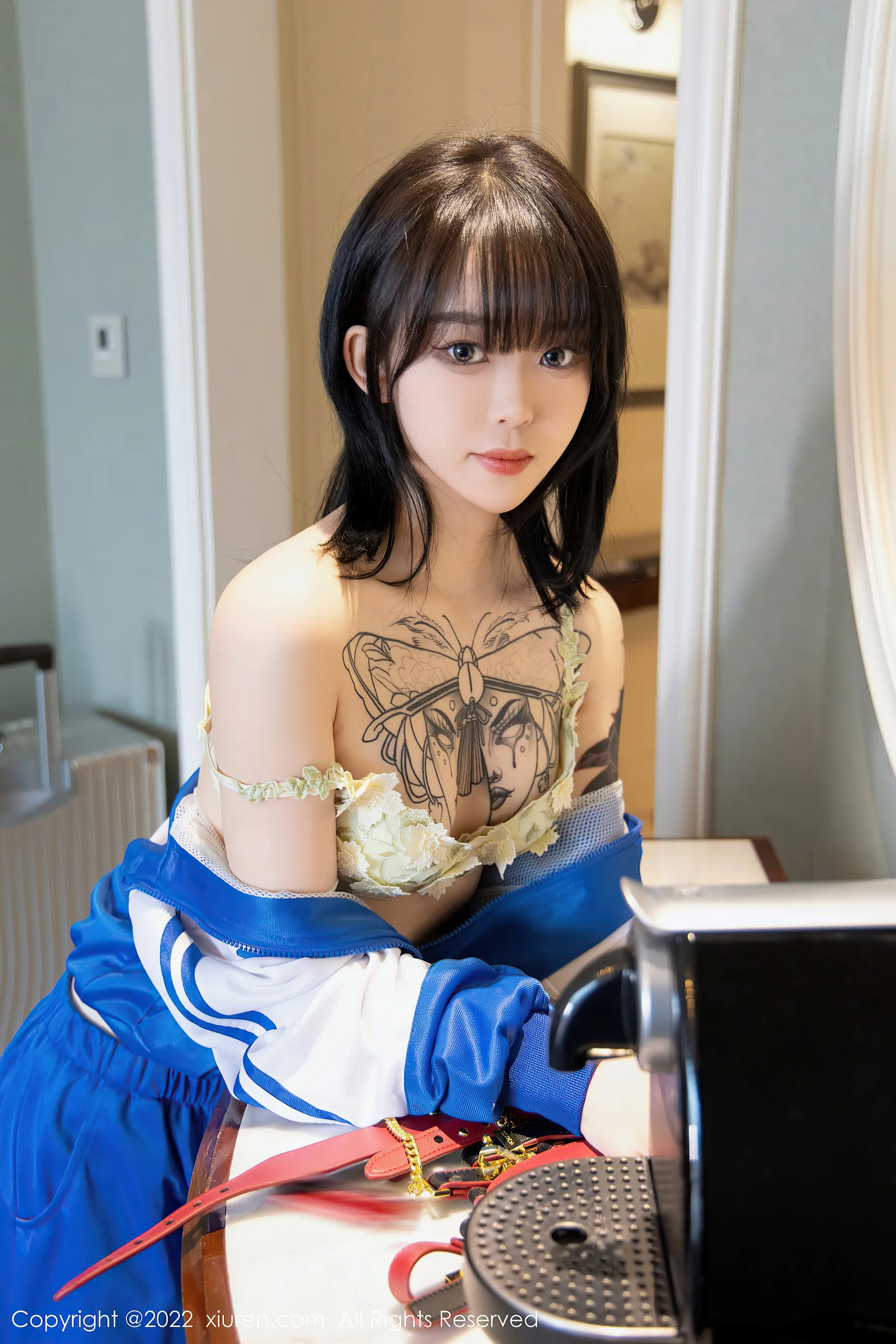  秀人网 No.4838 奶瓶. 清纯学生校服写真第16张