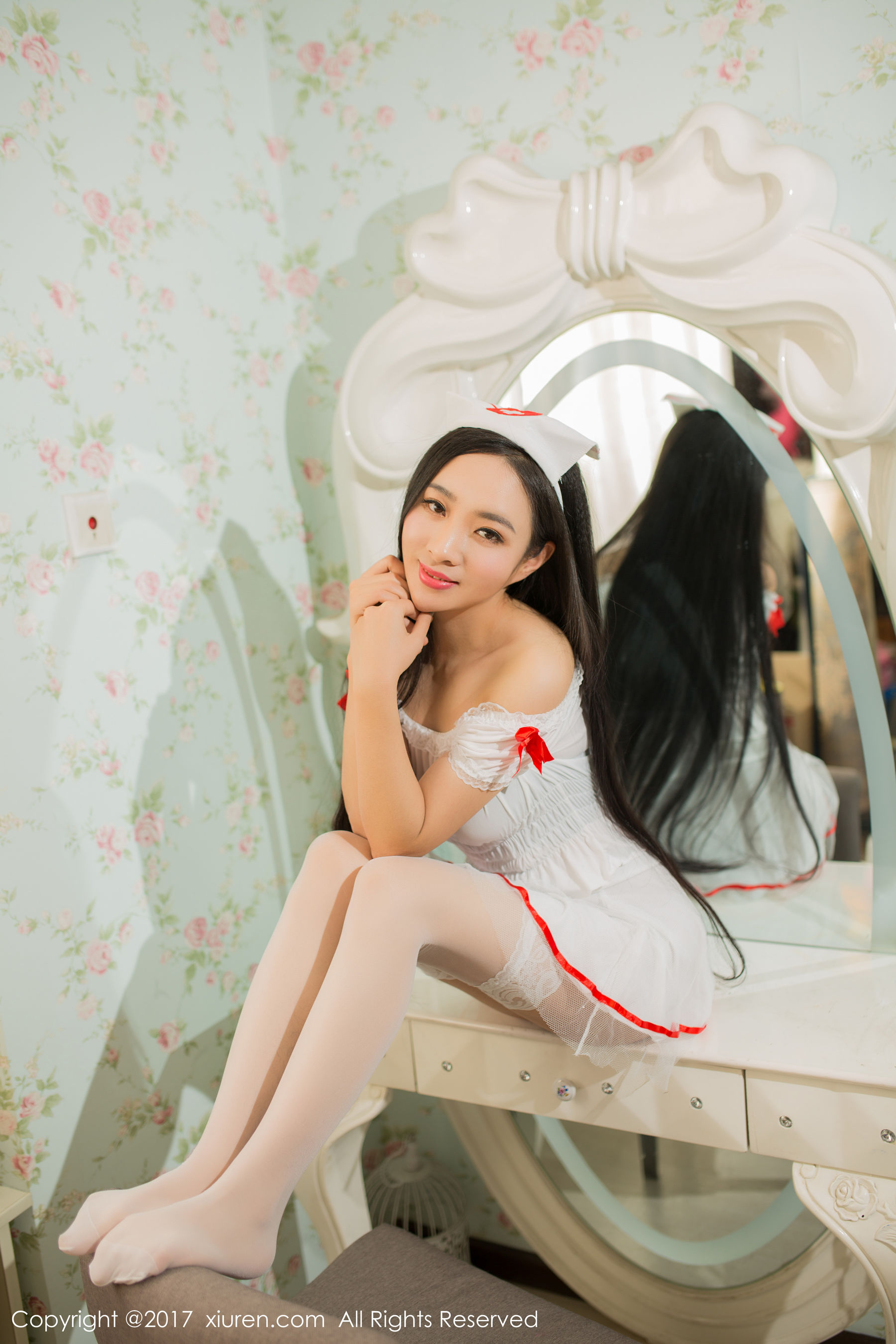 艾儿521《黑丝兔女郎+性感护士制服》 秀人 NO.877第11张