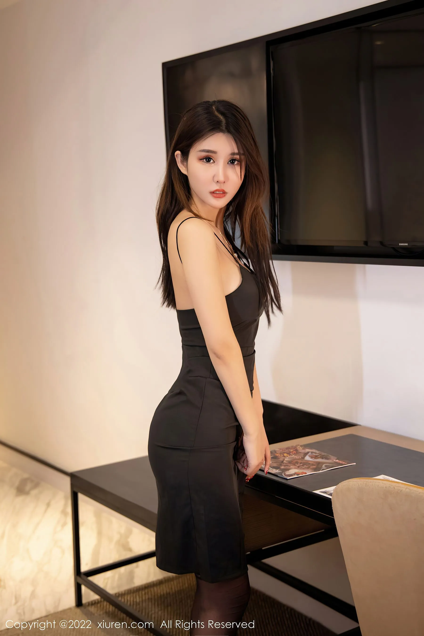  秀人网 No.4973 夏沫沫tifa 黑丝吊带裙第16张