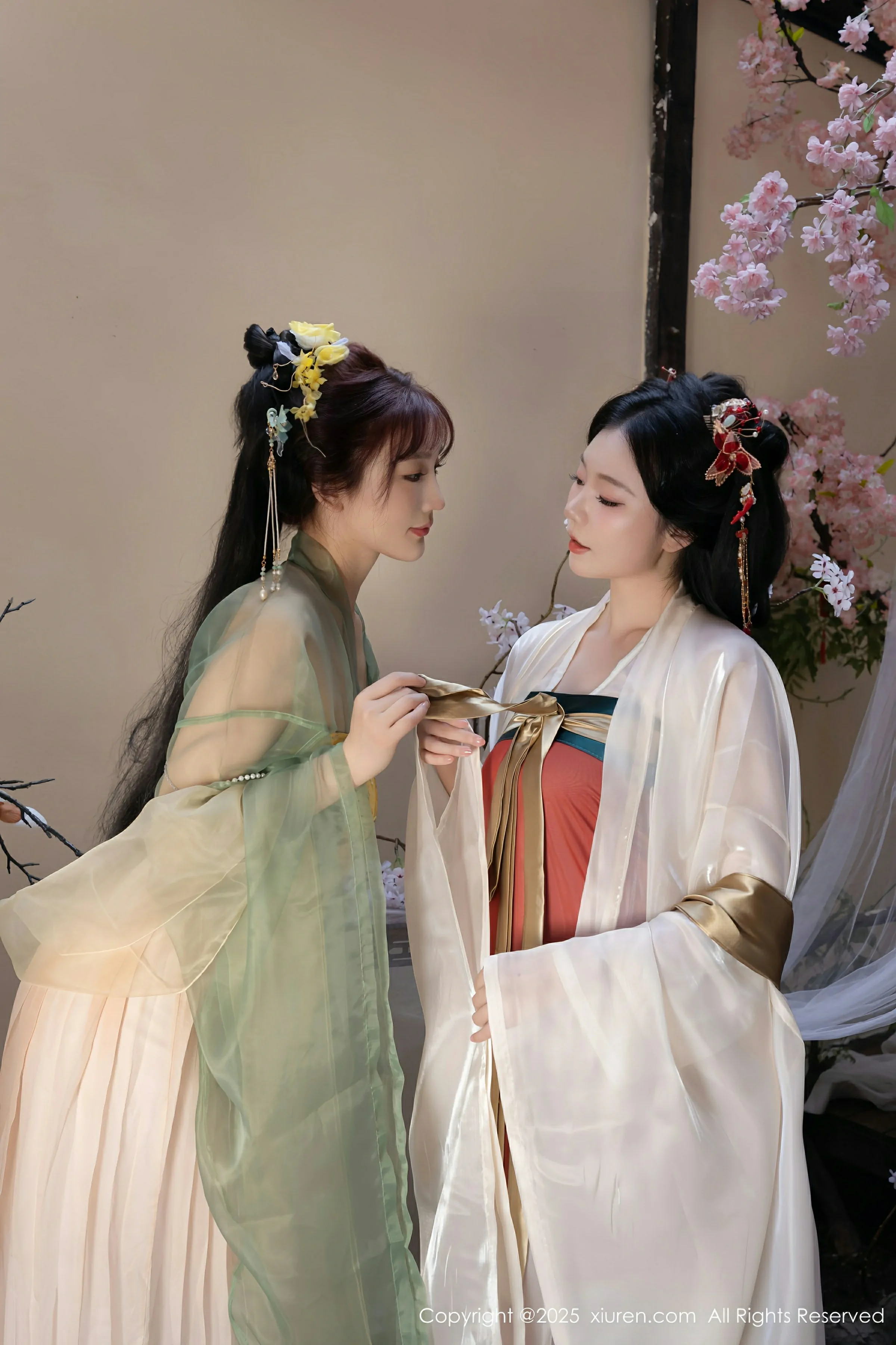  XiuRen 秀人 No.10223 陆萱萱&安然anran [80P]第2张