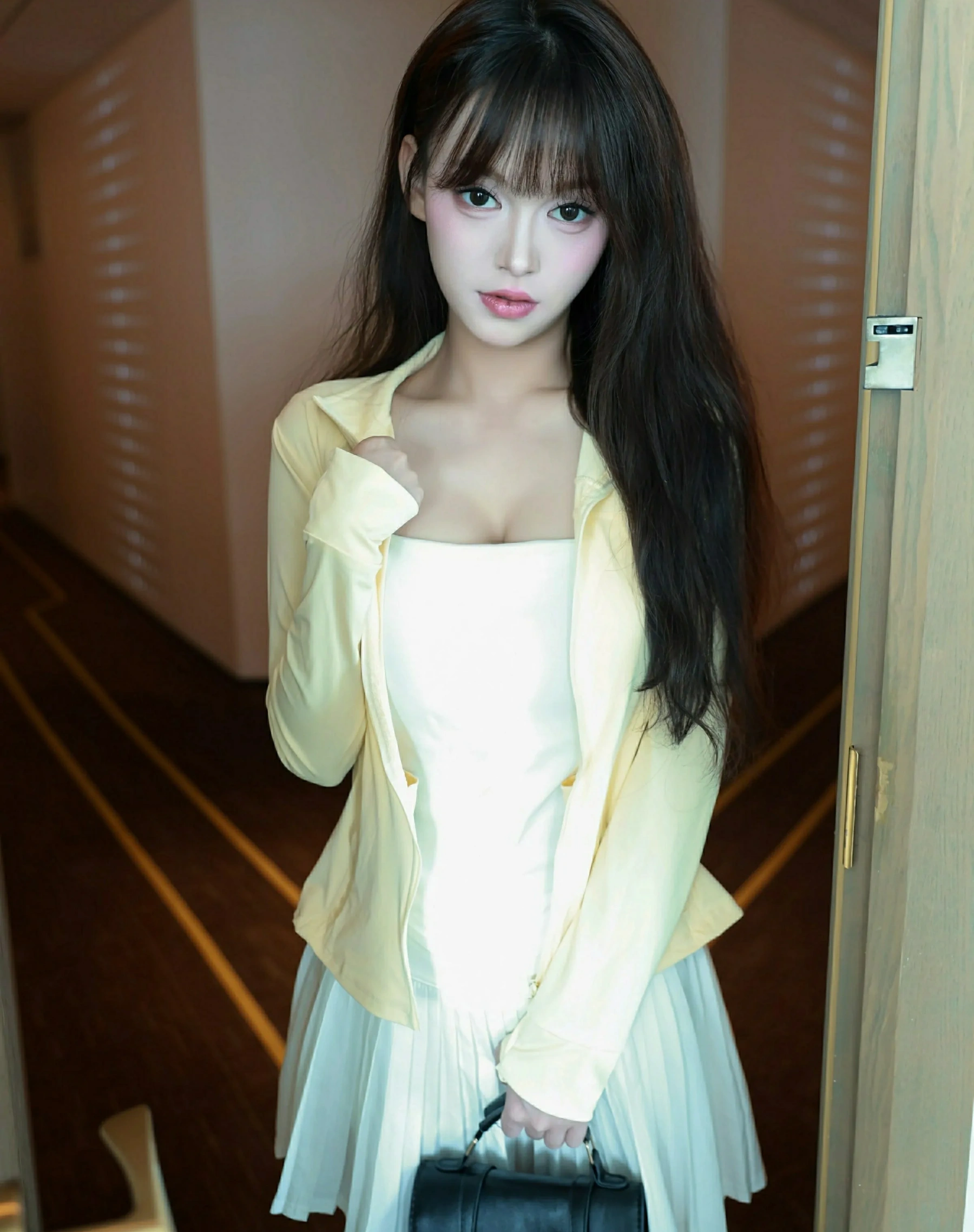  秀人网 No.10702 糯咪 [82P]第2张