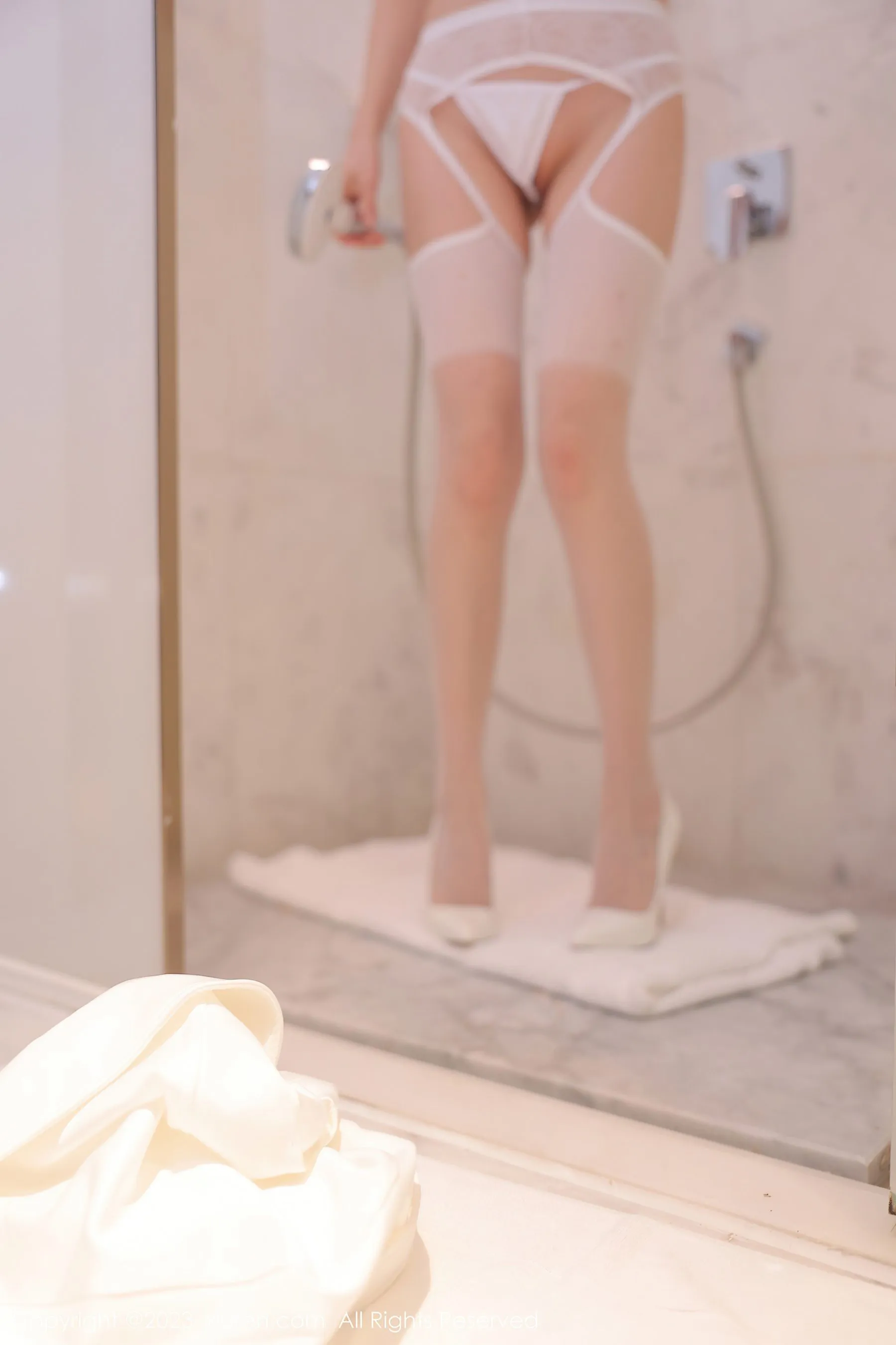  秀人网 No.6221 婠婠么 护士服丝袜第16张