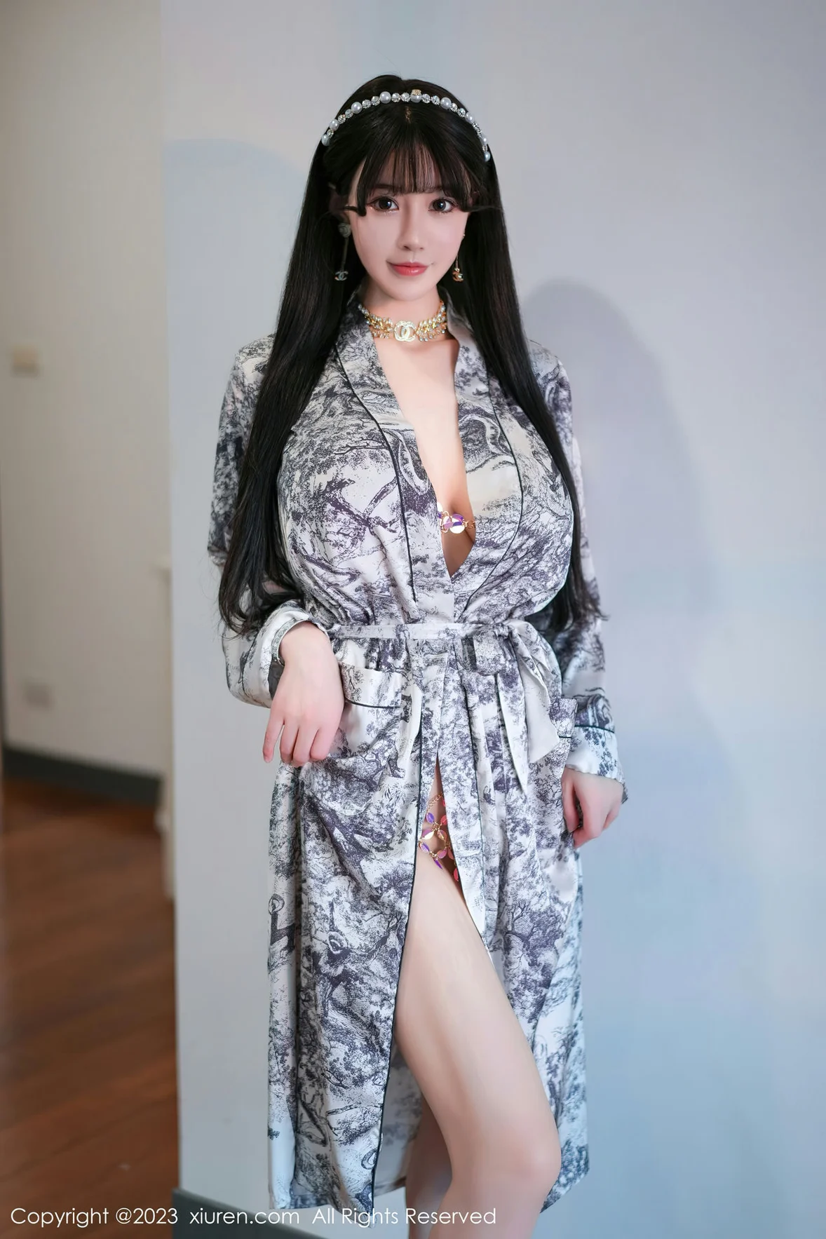  XiuRen 秀人 No.6932 朱可儿Flora 灰色睡袍性感写真 [71P]第1张