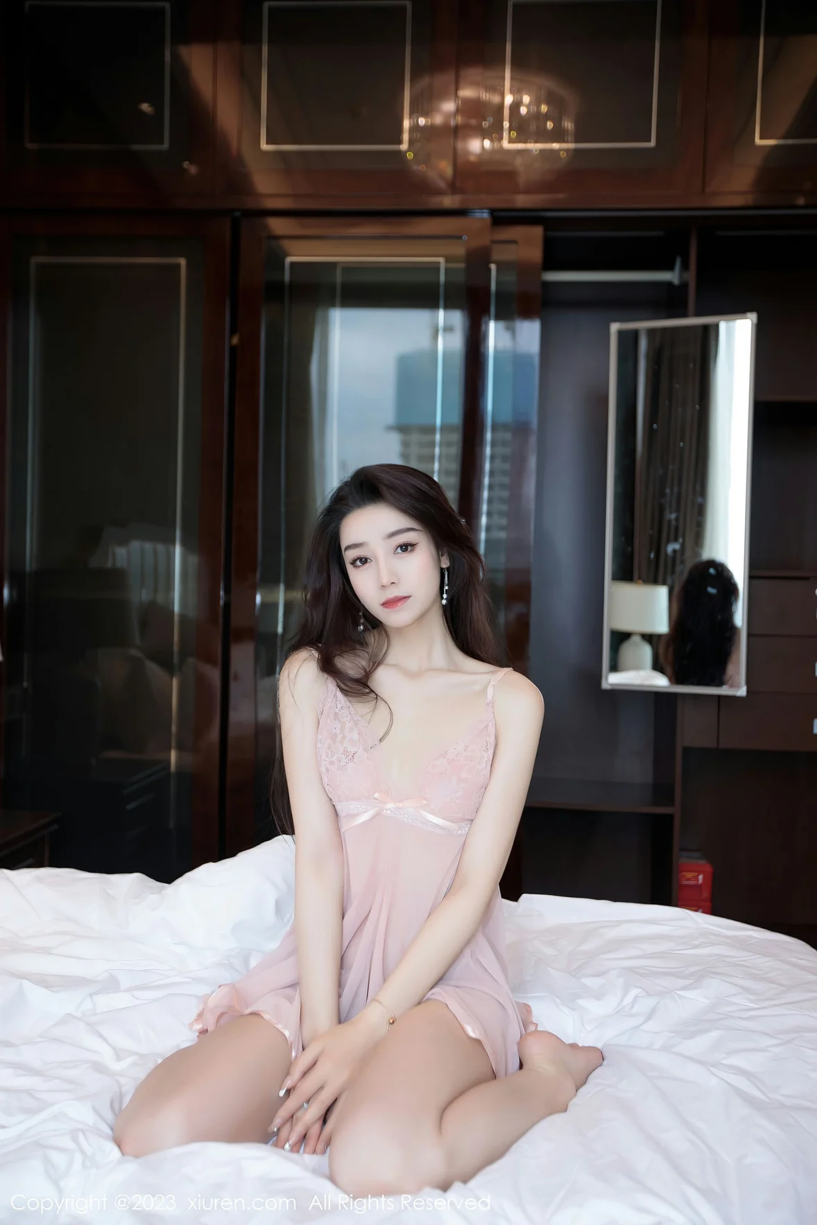  XiuRen 秀人 No.7011 苏曼兮 丰腴美臀性感写真 [73P]第17张