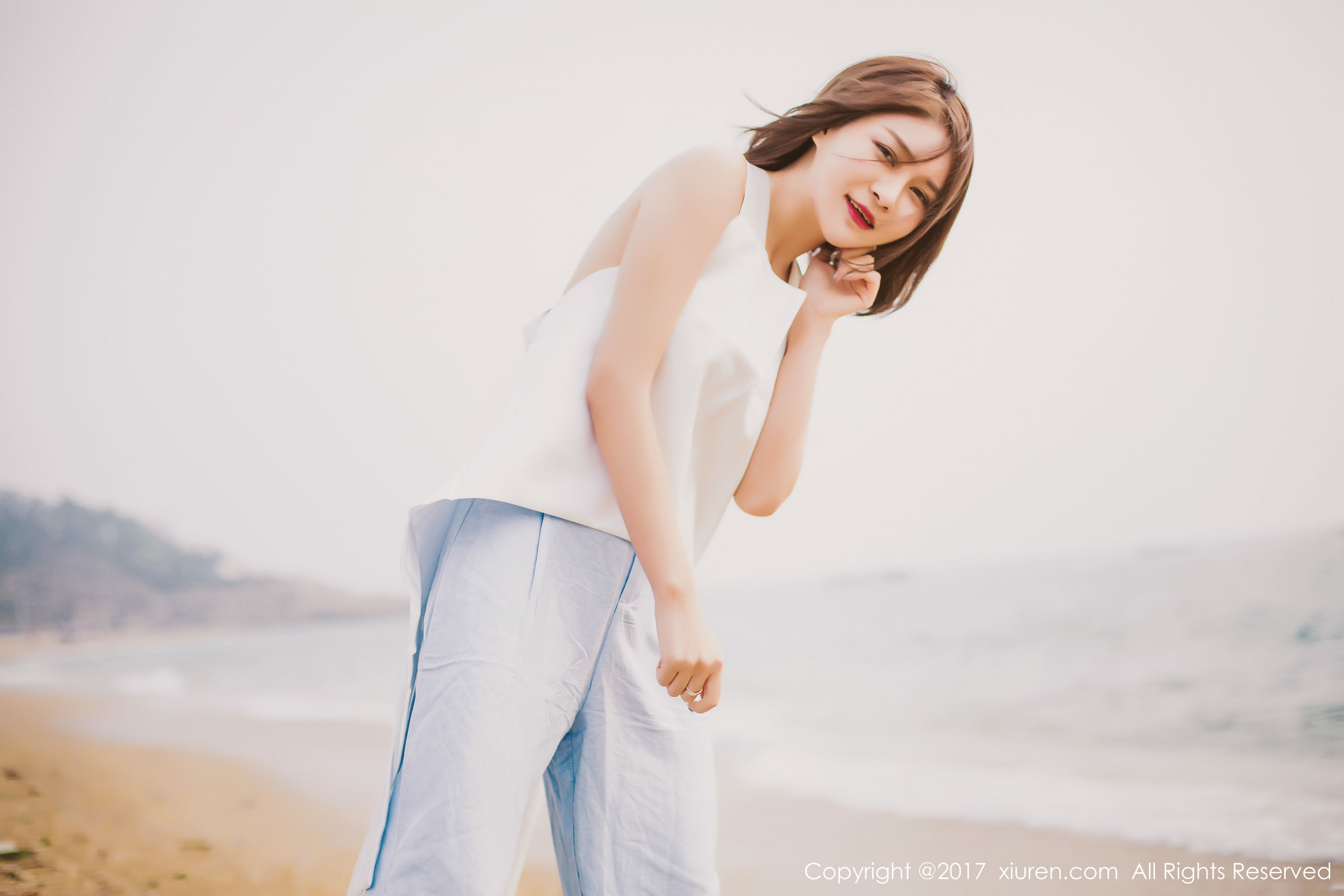 廿十(凯竹)《海边唯美风+性感室内》 秀人 NO.879第2张