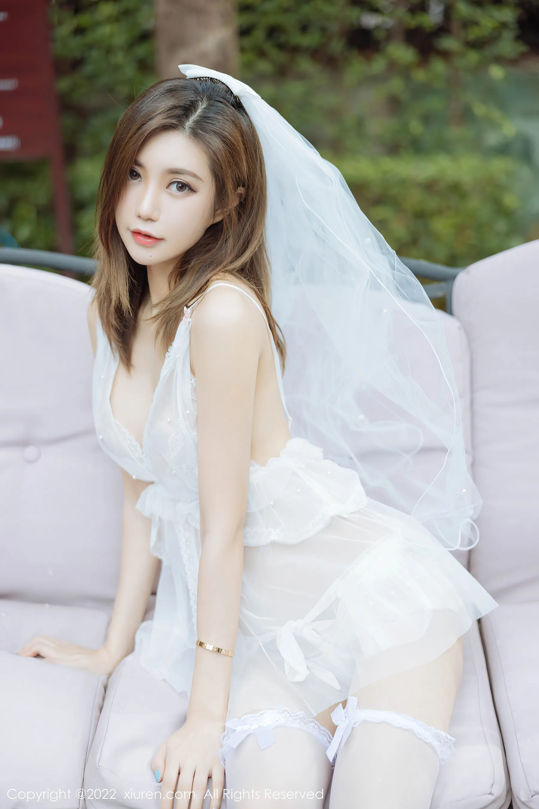  秀人网 No.4820 绮里嘉ula 女神婚纱旅拍第1张