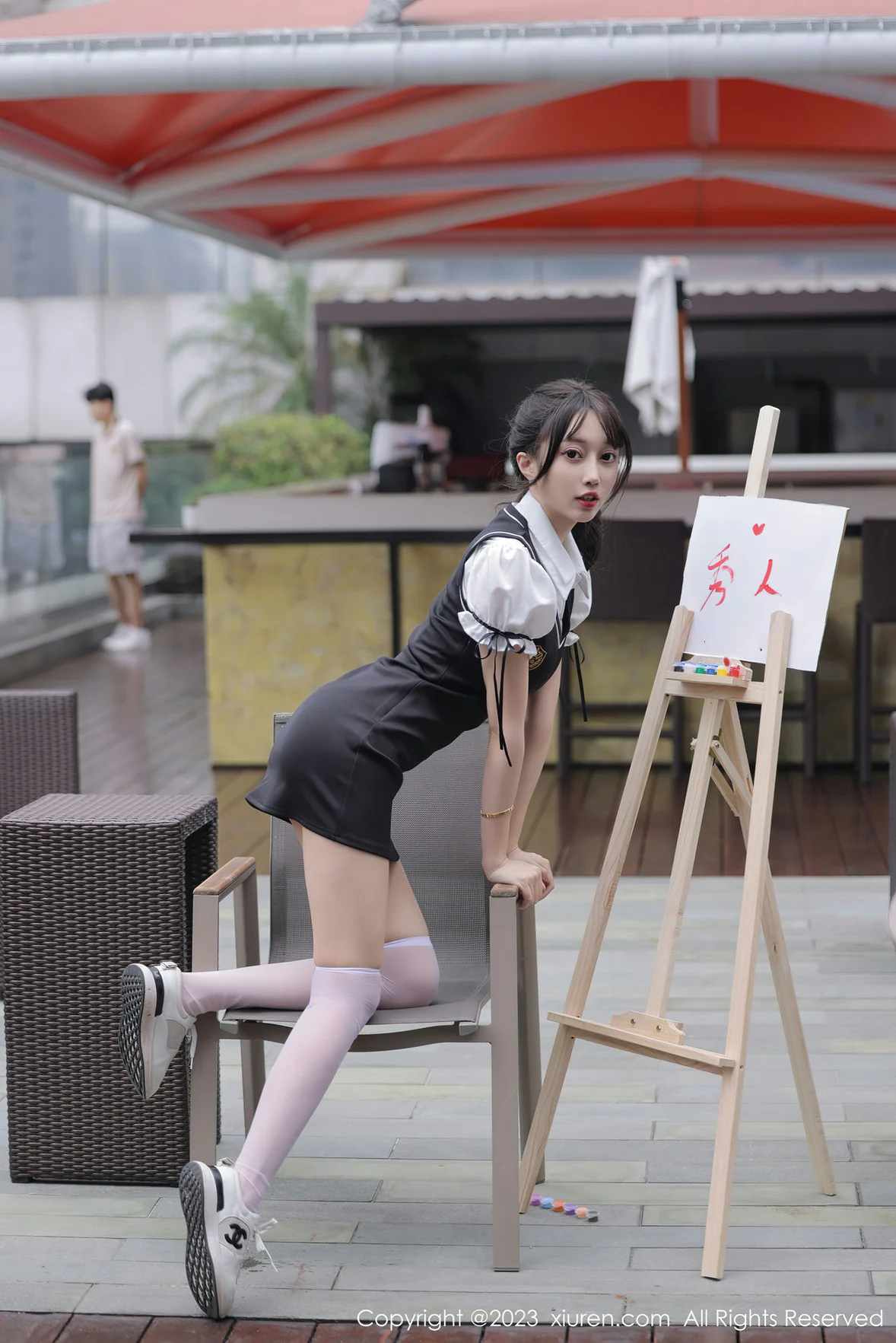  XiuRen 秀人 No.6889 玥儿玥er 黑色背带裙广州旅拍 [73P]第6张