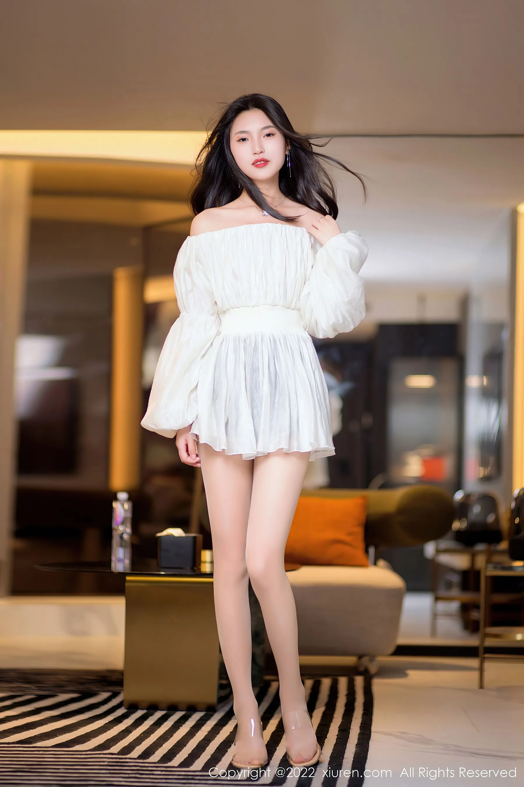 秀人网 No.5399 十九九 新人美腿第36张