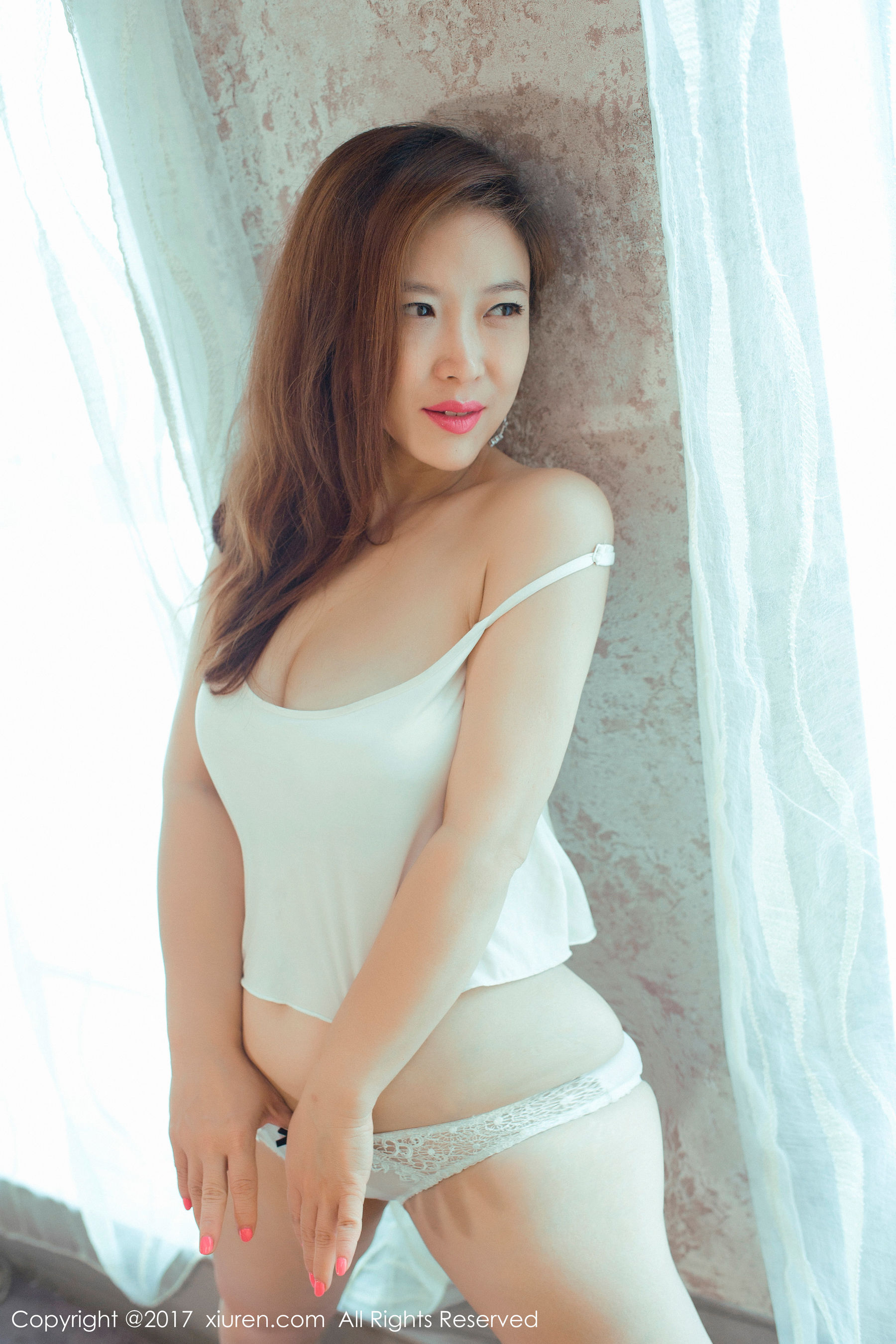  熟女风丰满圆润手感@白兔西希 XiuRen 秀人网 NO.834第9张