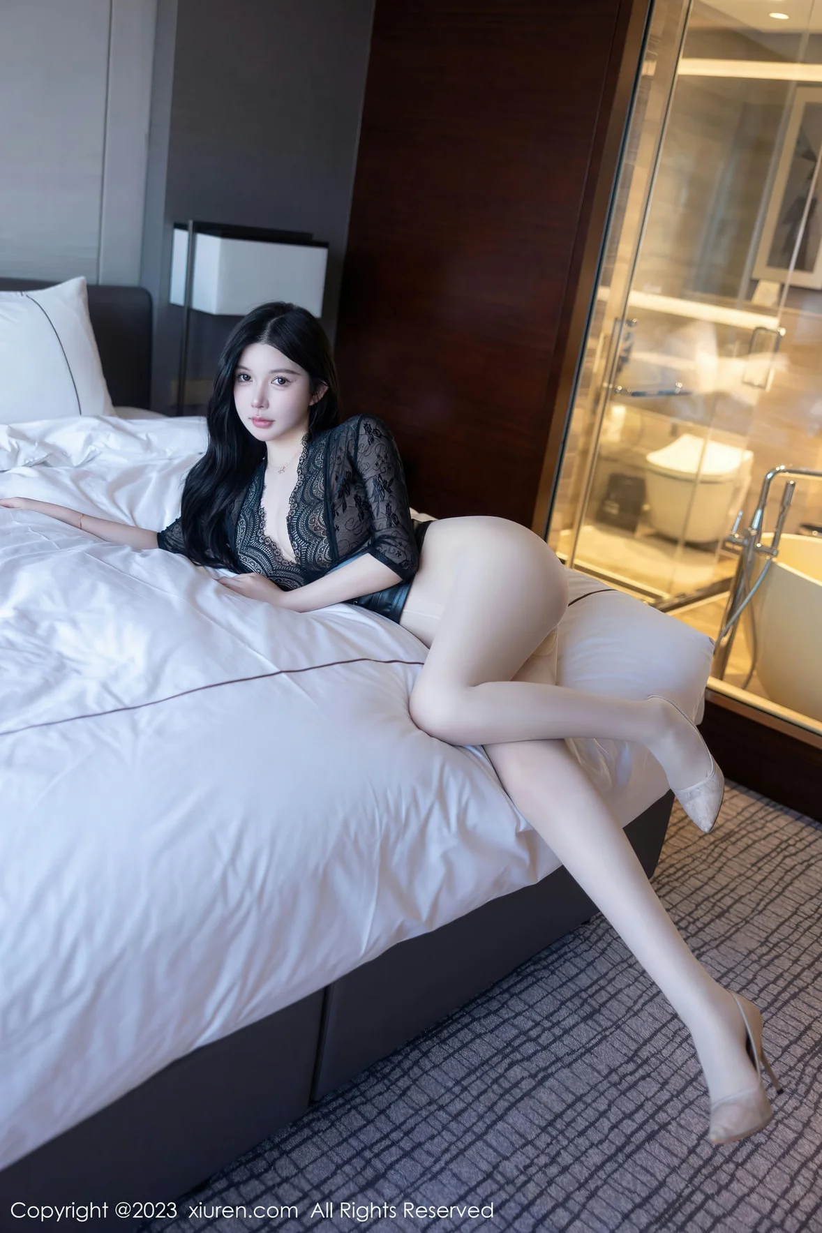  XiuRen 秀人 No.6810 林珊珊 蕾丝连衣短裙性感写真 [92P]第16张