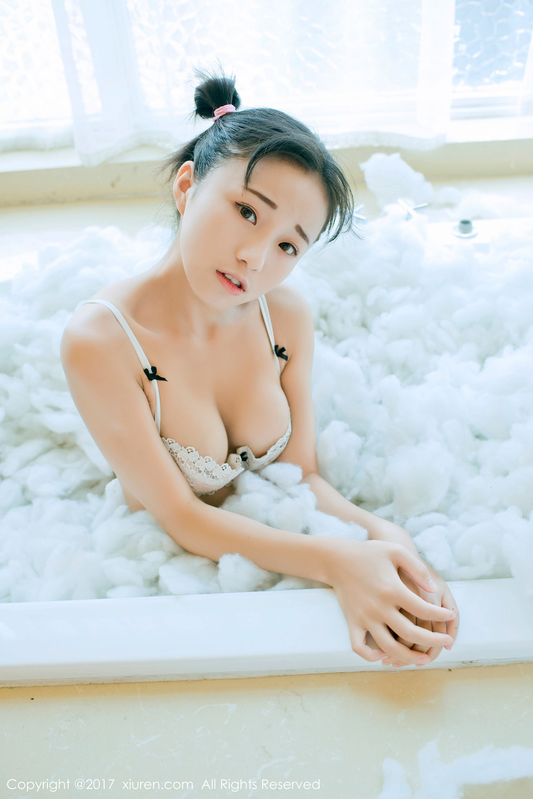  仓井优香《白色蕾丝吊带系列+连体日系高中体操服》 XiuRen 秀人网 NO.805第3张