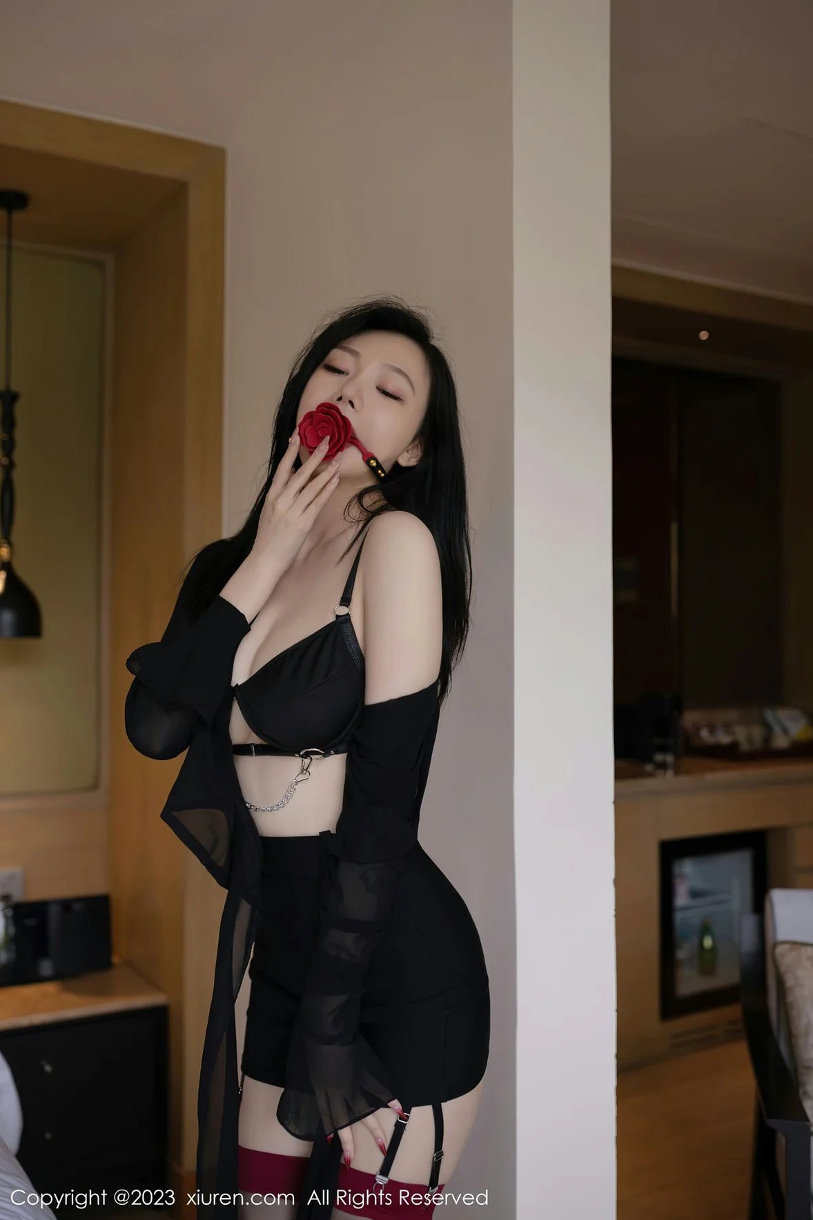  XiuRen 秀人 No.6867 安然anran 魅惑黑丝性感写真 [81P]第9张