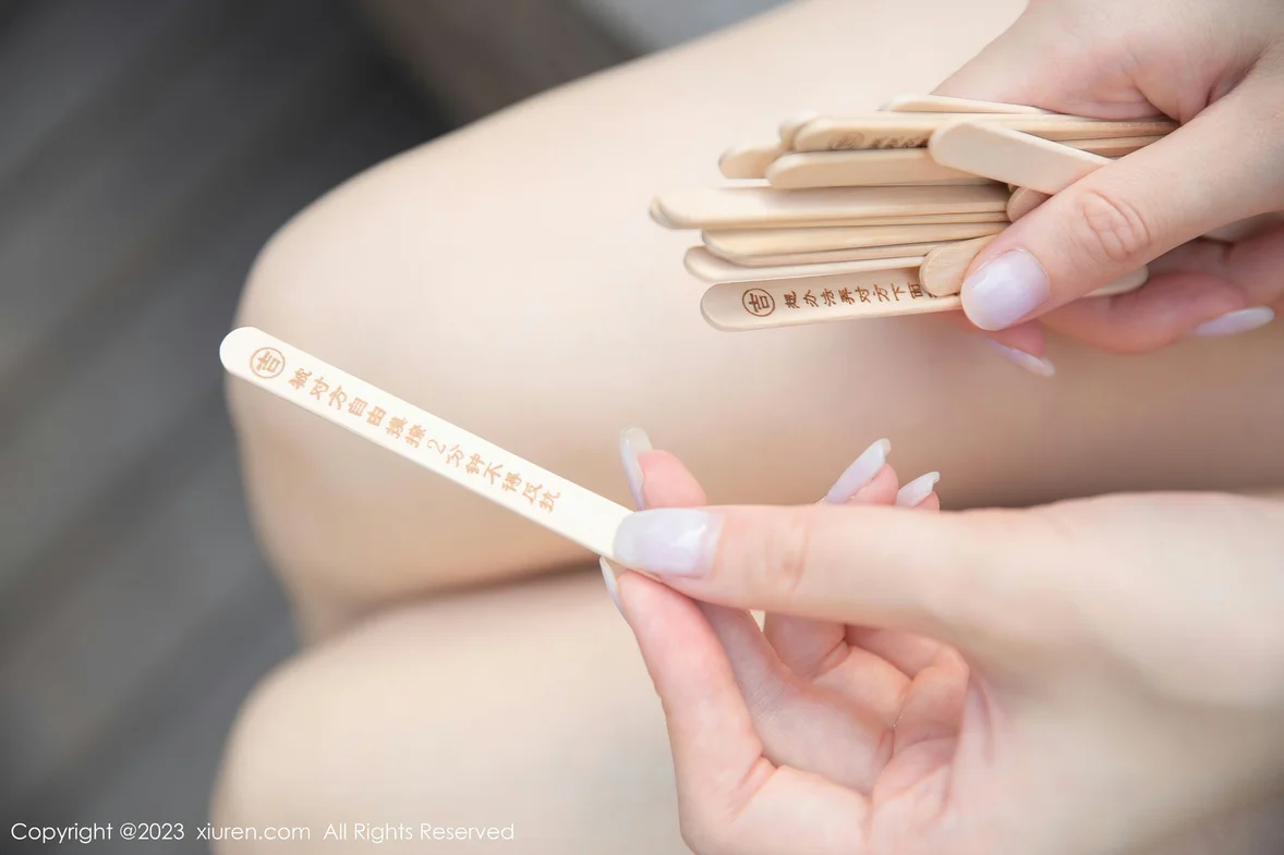  XiuRen 秀人 No.7221 是小逗逗 抽签小游戏主题性感写真 [80P]第1张