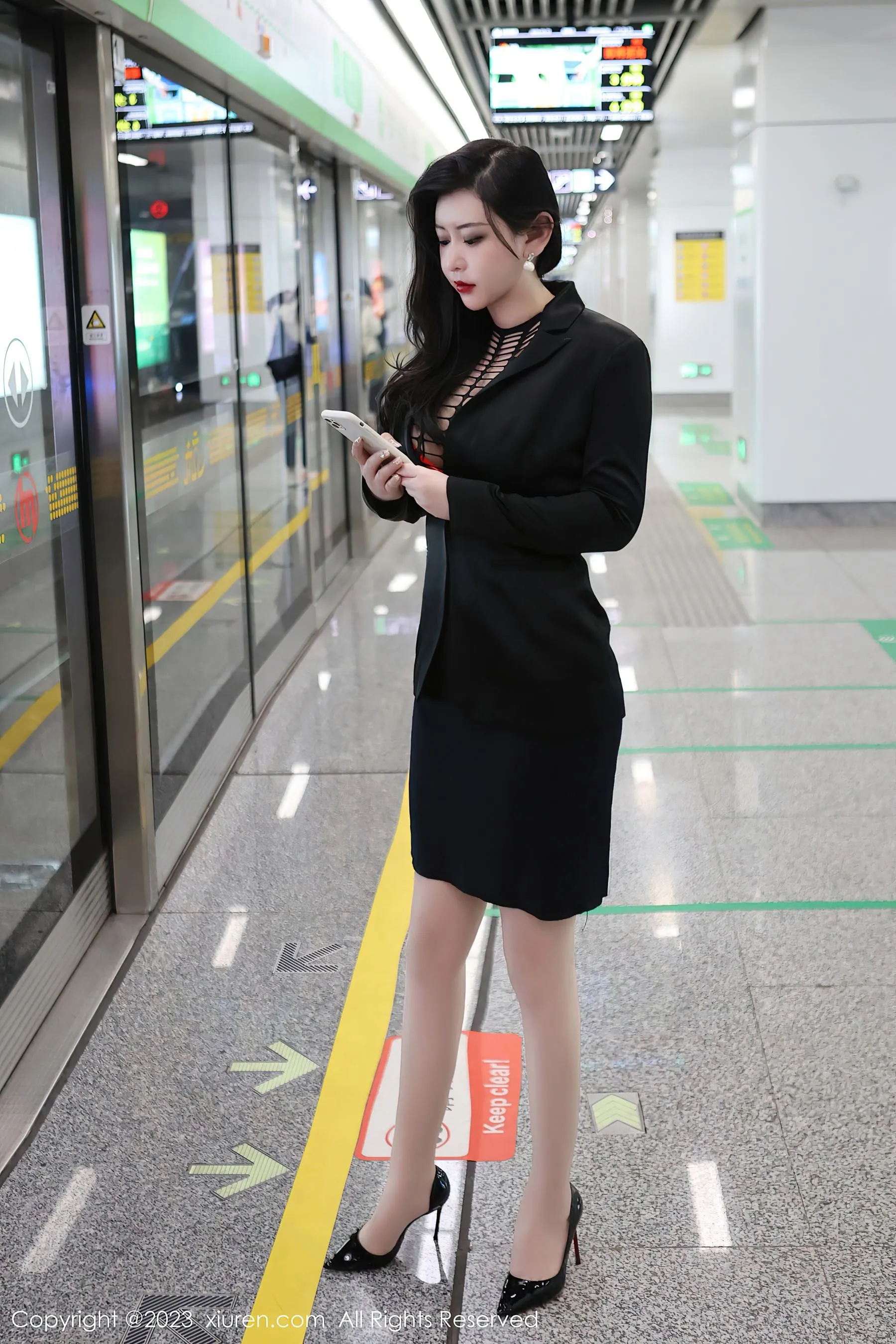  秀人网 No.6421 王婉悠Queen 丝袜OL第20张