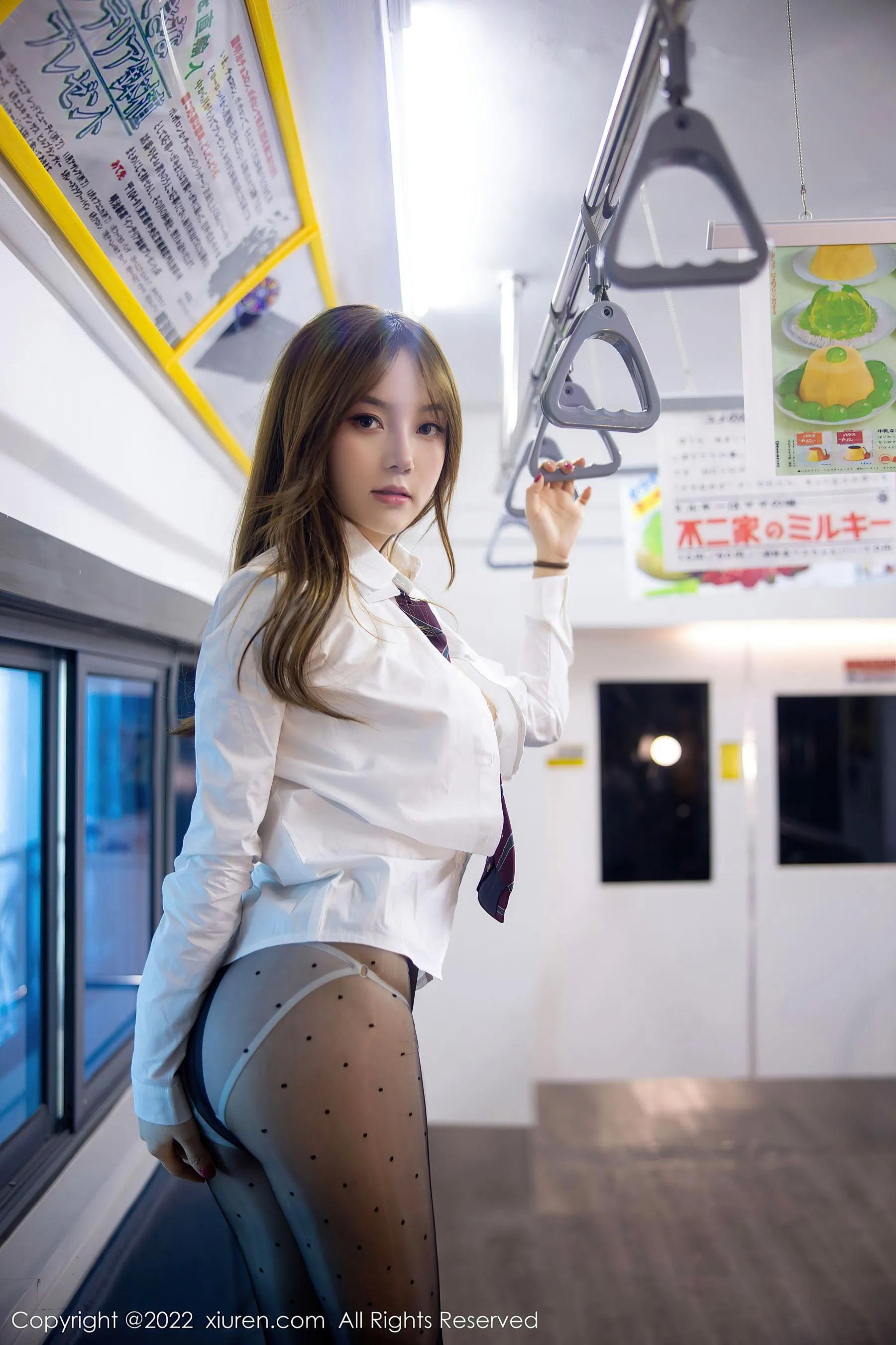  秀人网 No.5899 豆瓣酱 黑丝美臀第1张