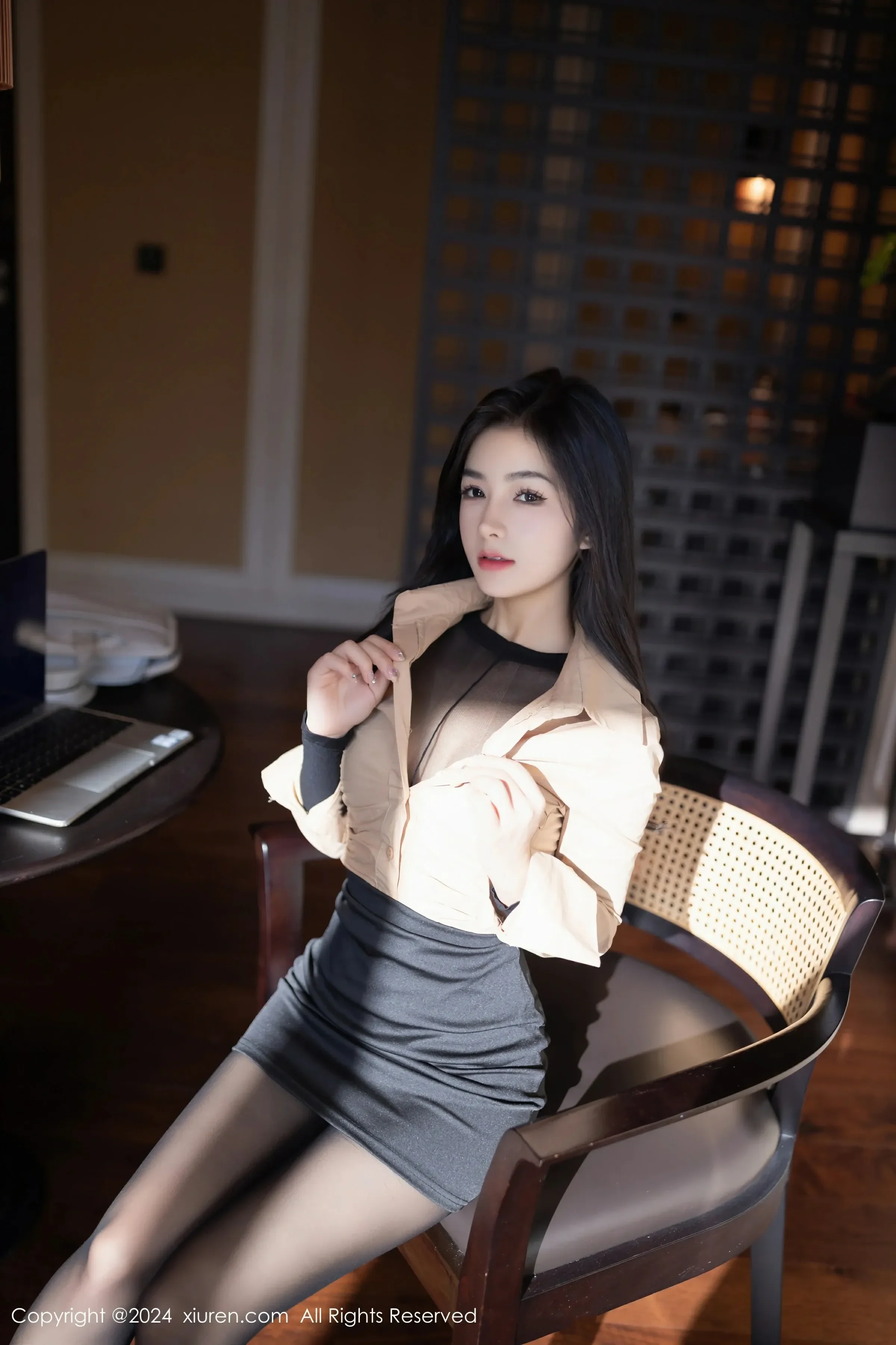  XiuRen 秀人 No.8835 谭小灵 [80P]第2张