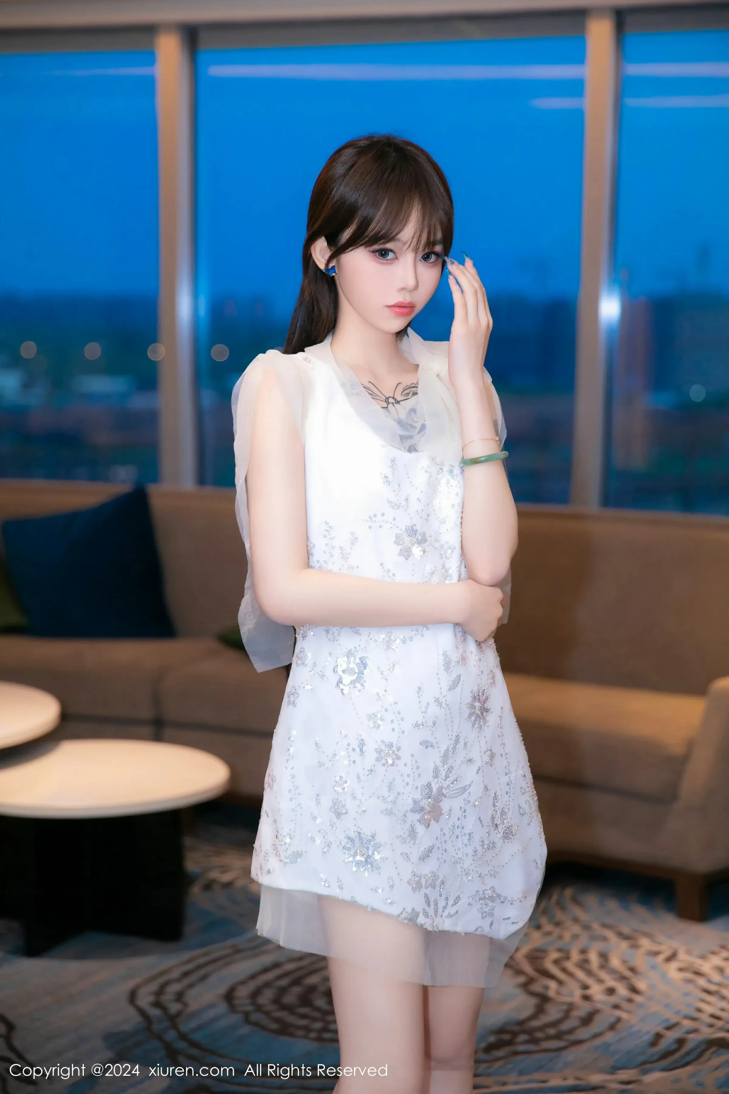  XiuRen 秀人 No.8696 奶瓶. [81P]第1张