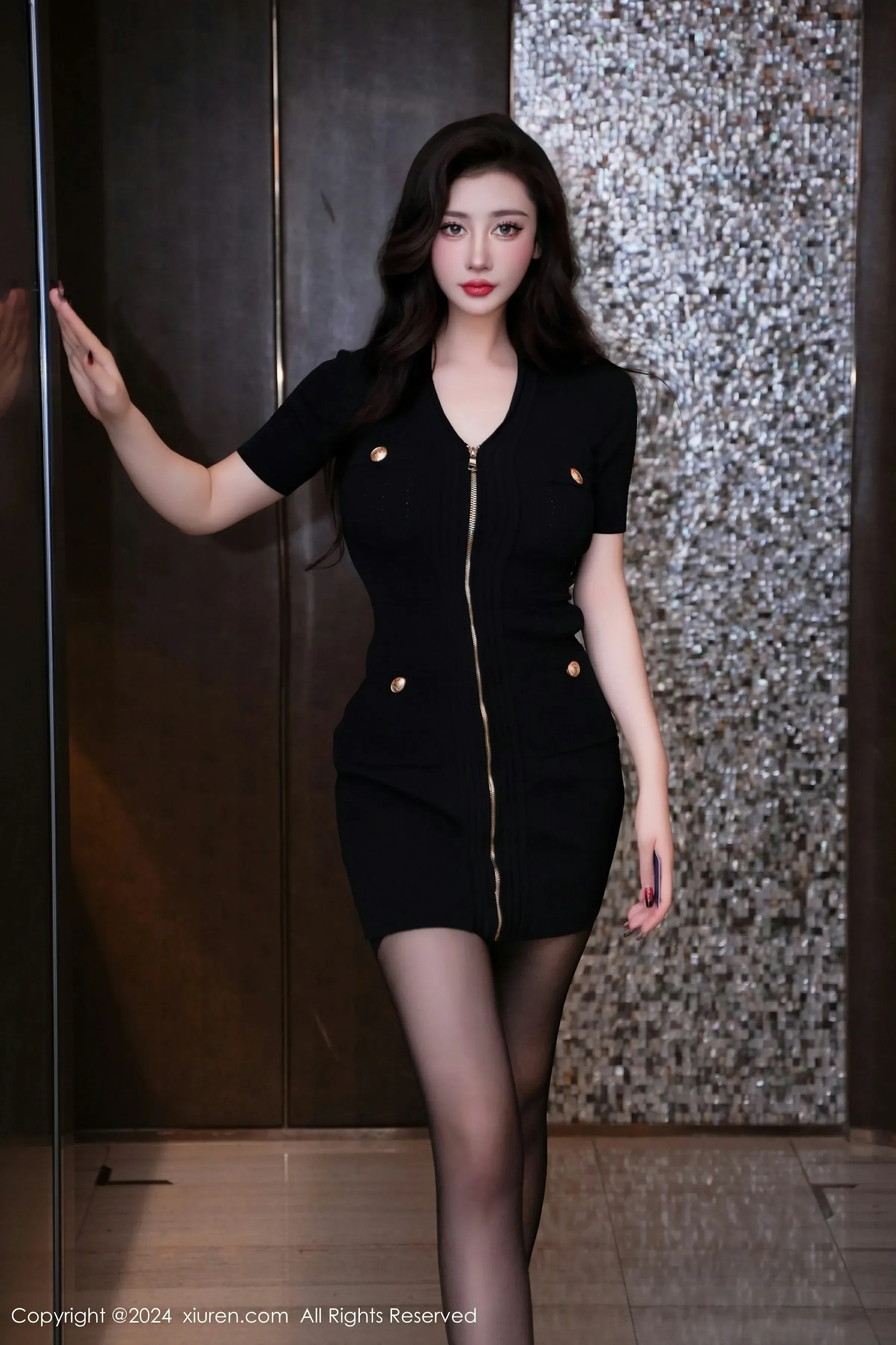  XiuRen 秀人 No.8170 蕾蕾醒了没 [80P]第6张