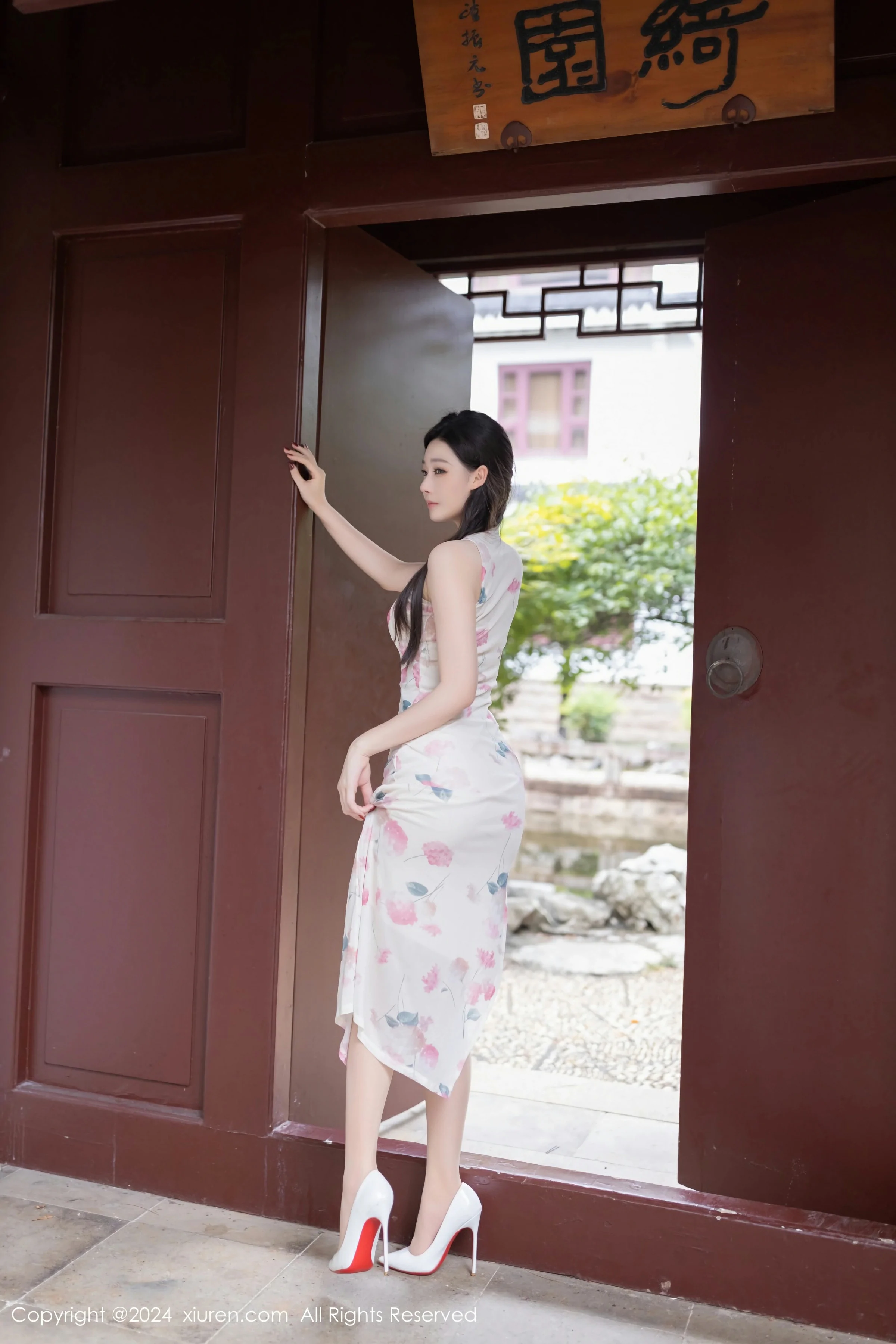  XiuRen 秀人 No.9087 小逗逗 [79P]第6张