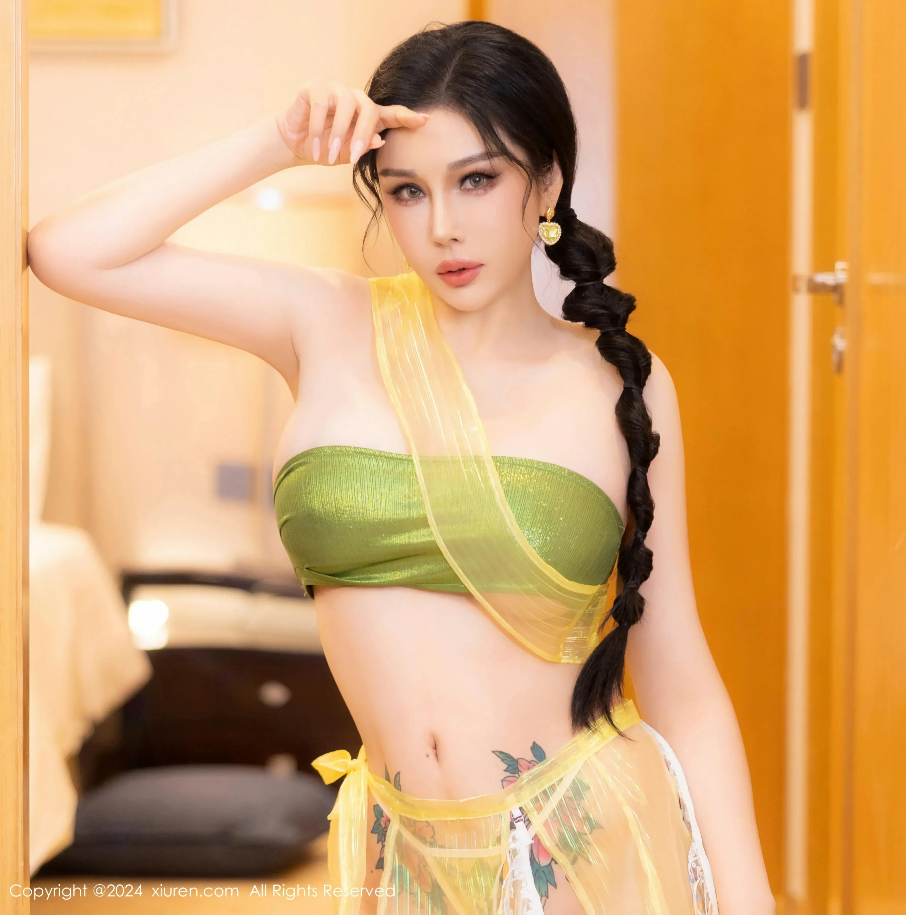  XiuRen 秀人 No.8913 田冰冰 [55P]第1张