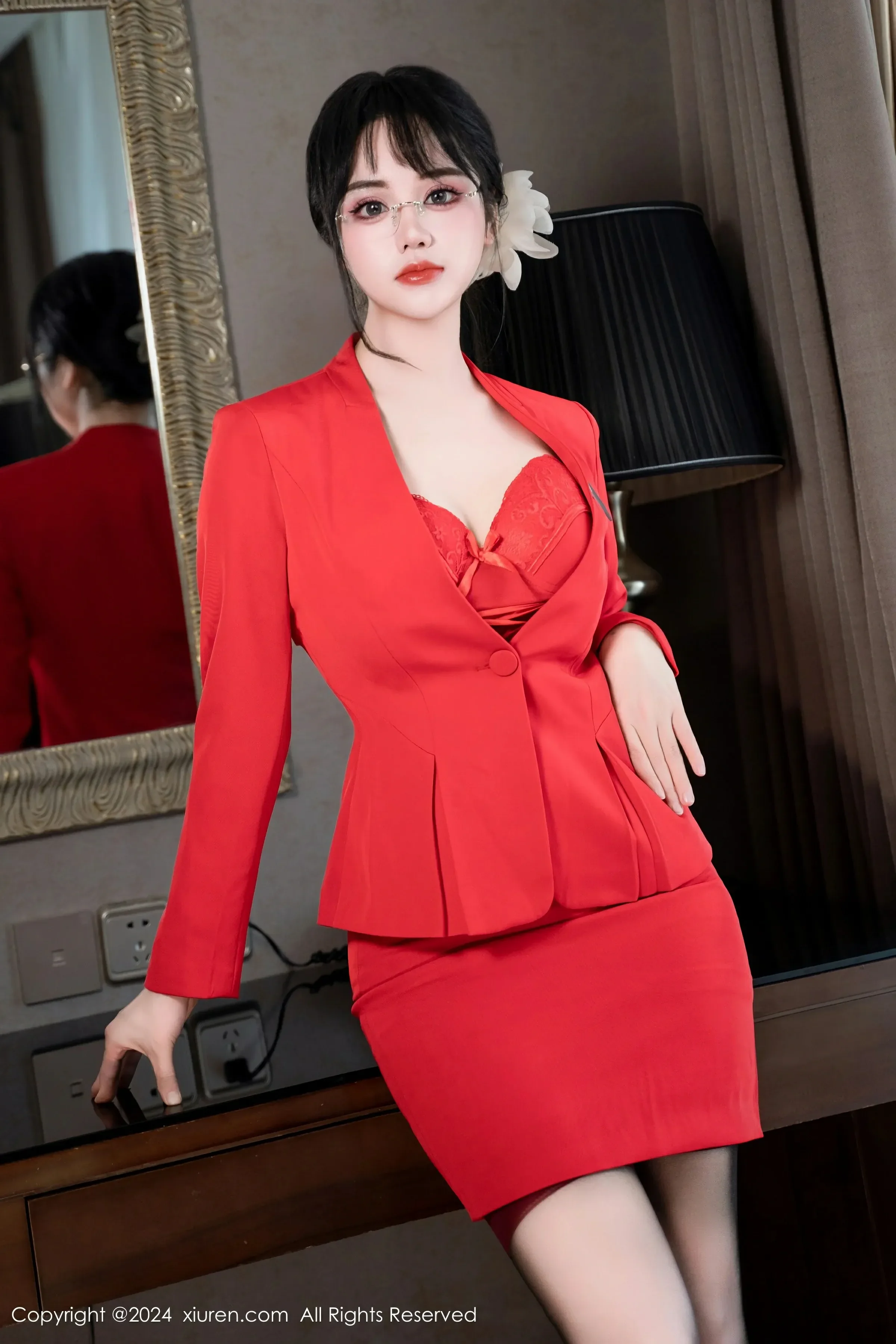  XiuRen 秀人 No.8360 汐汐爱吃草莓 [60P]第3张