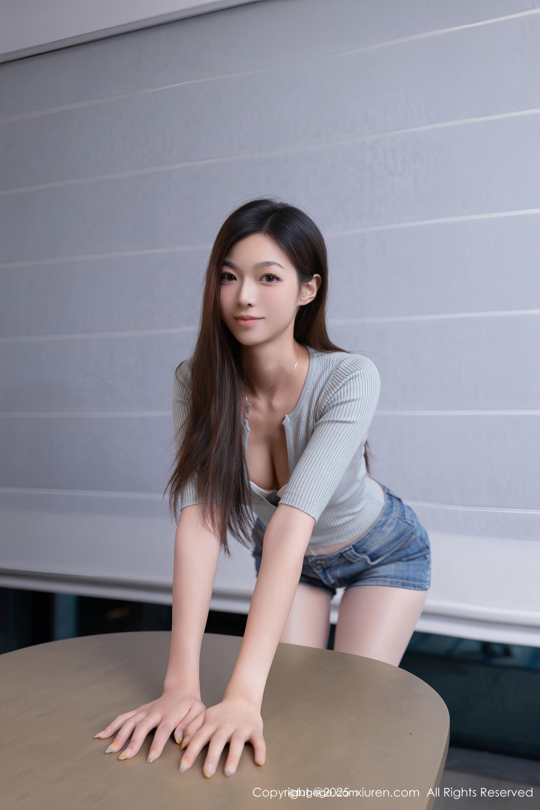  秀人网 kiki柚柚 No.10881 [80P]第2张