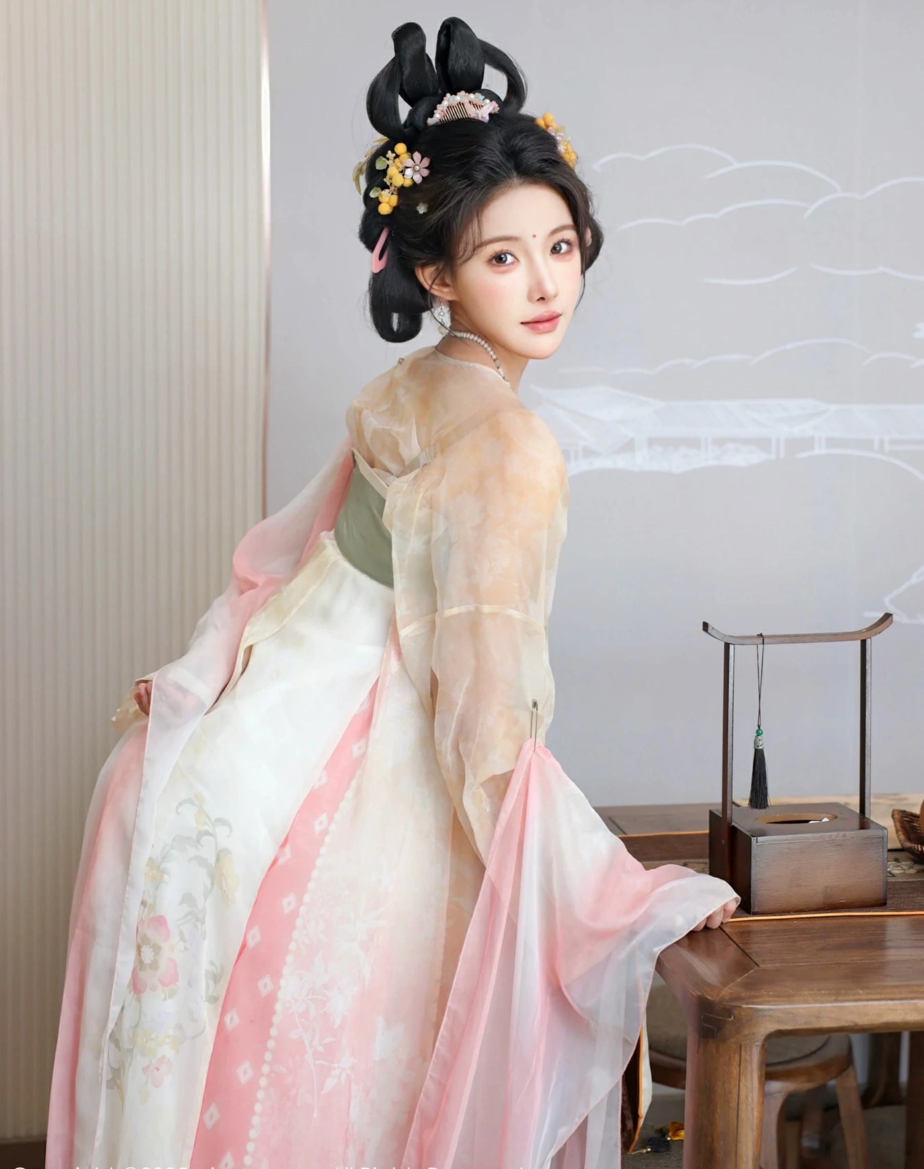  秀人网 No.10645 梨霜儿 [82P]第5张