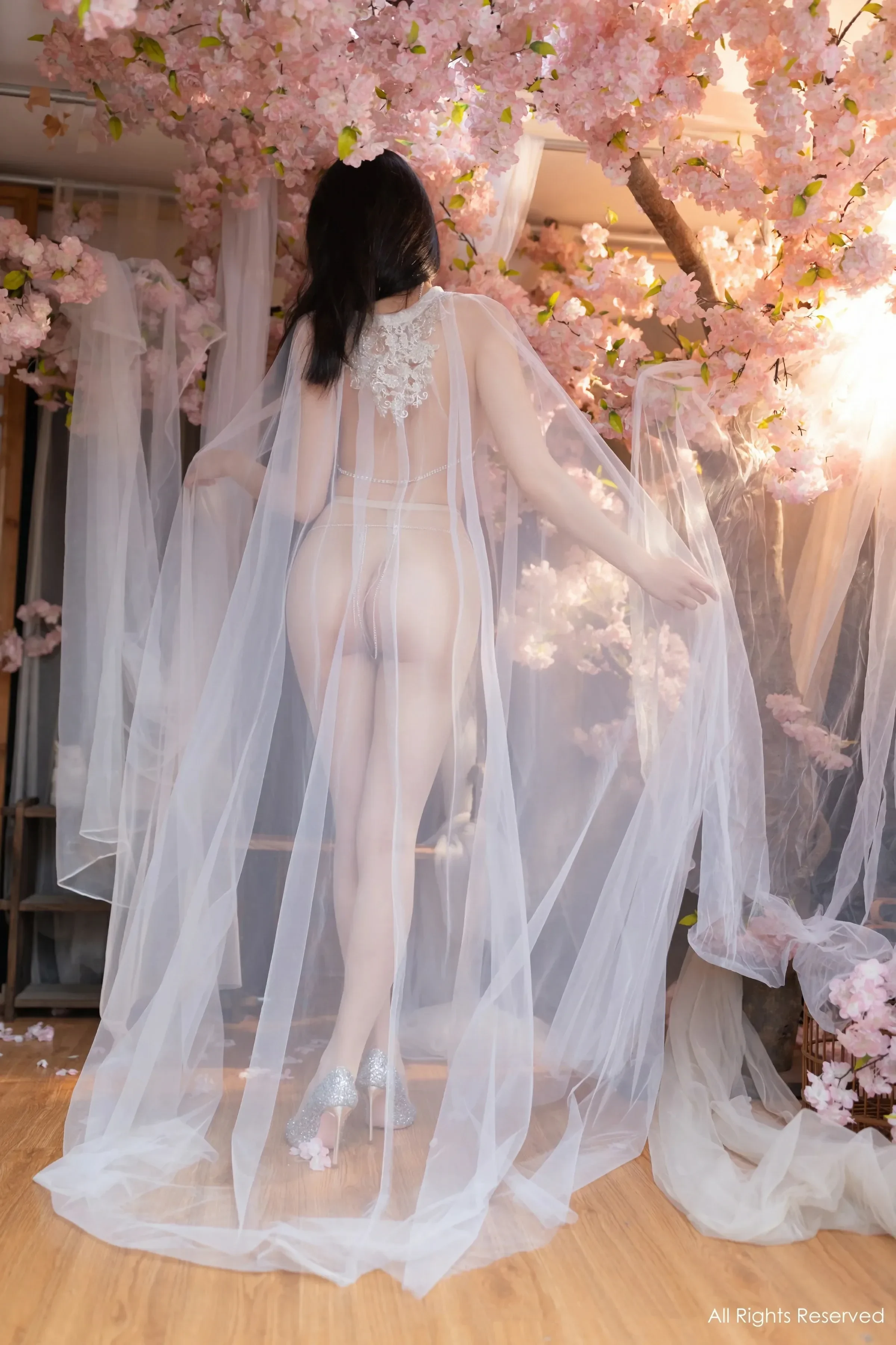  XiuRen 秀人 No.8807 陆萱萱 [80P]第7张