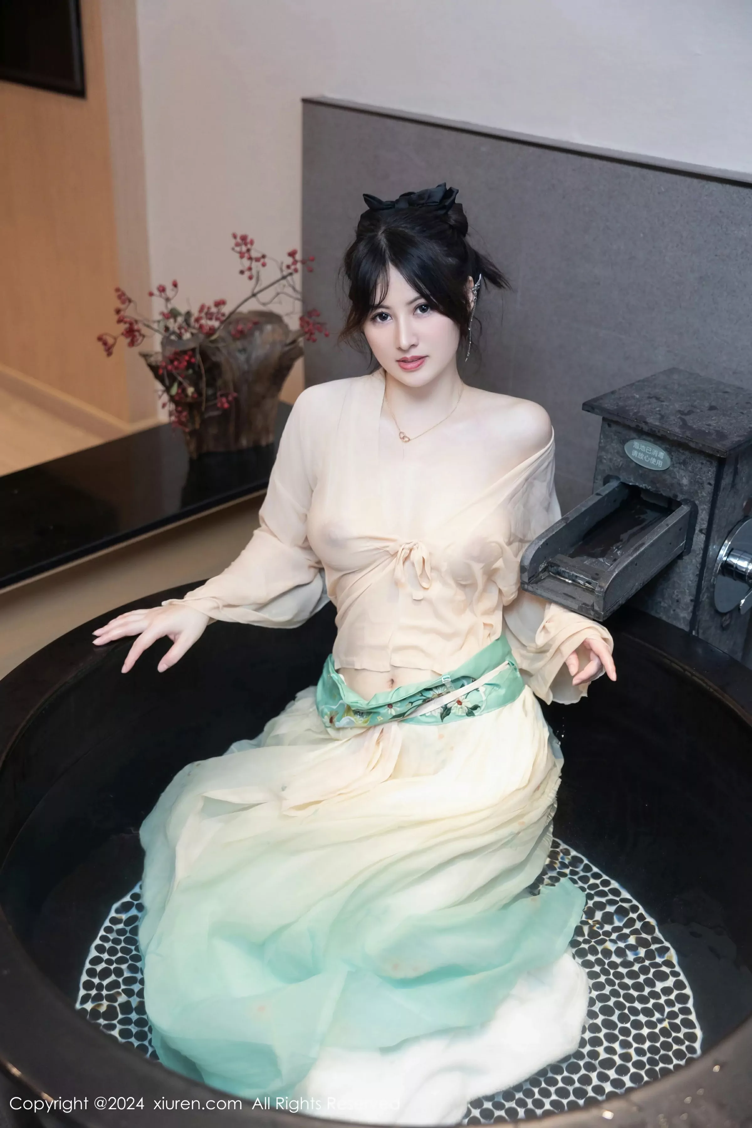  XiuRen 秀人 No.8128 诗诗kiki [82P]第16张