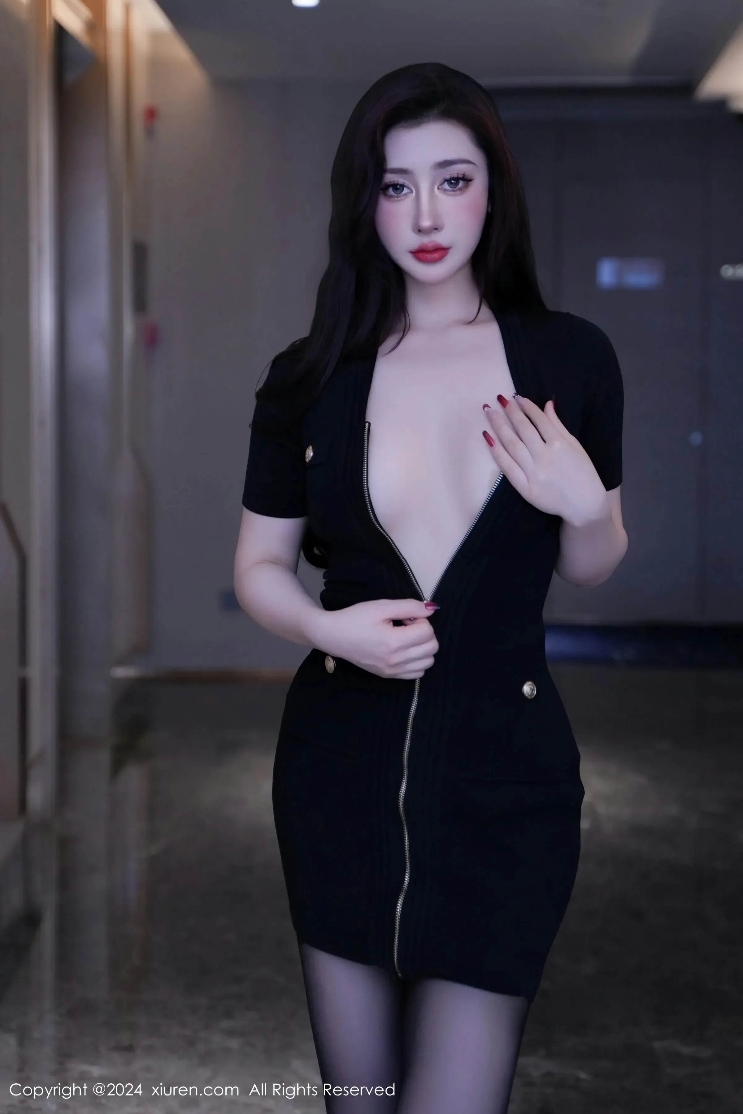  XiuRen 秀人 No.8170 蕾蕾醒了没 [80P]第3张