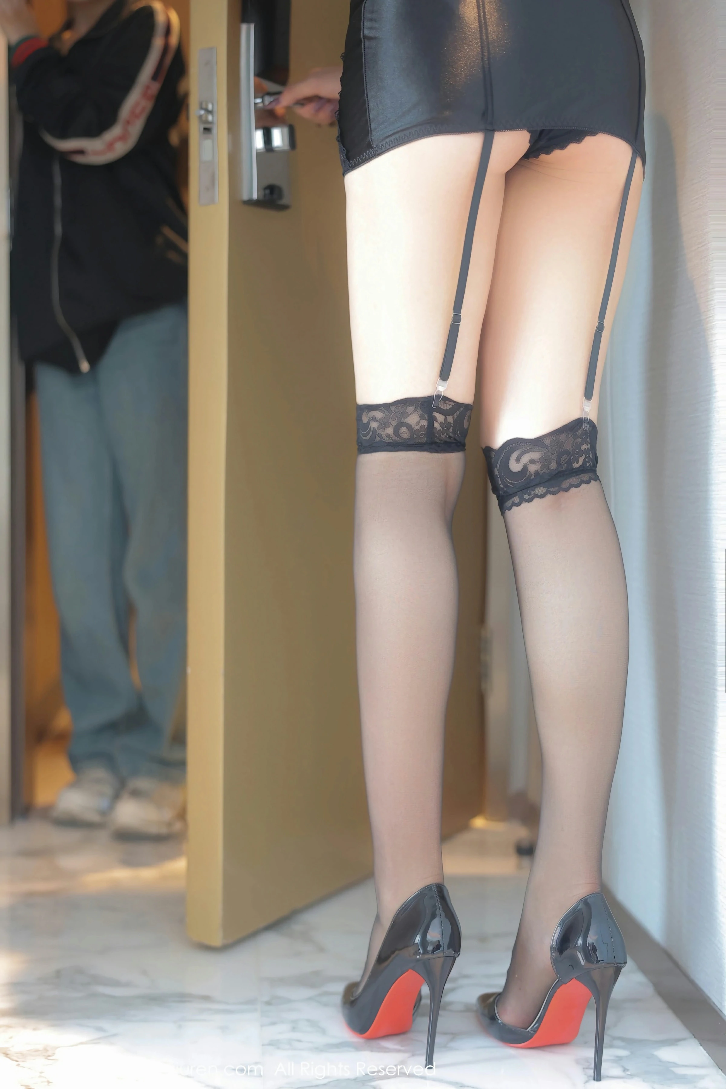  XiuRen 秀人 No.8668 周周不吃香菜 模特合集 [85P]第2张