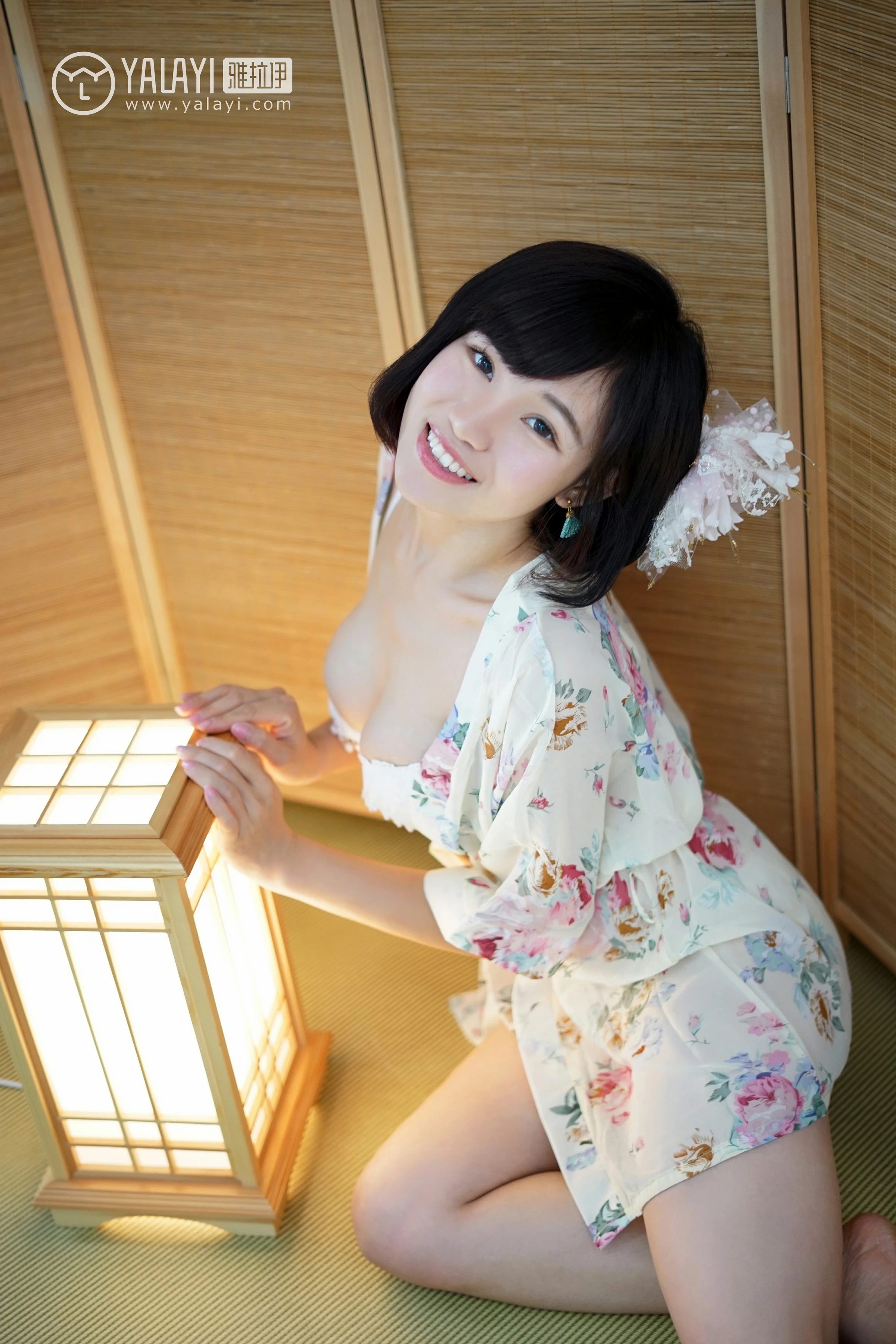 [YALAYI雅拉伊]NO.032 和服女优 多香子 红色和服与米色睡衣加白色蕾丝内衣性感私房写真集第9张