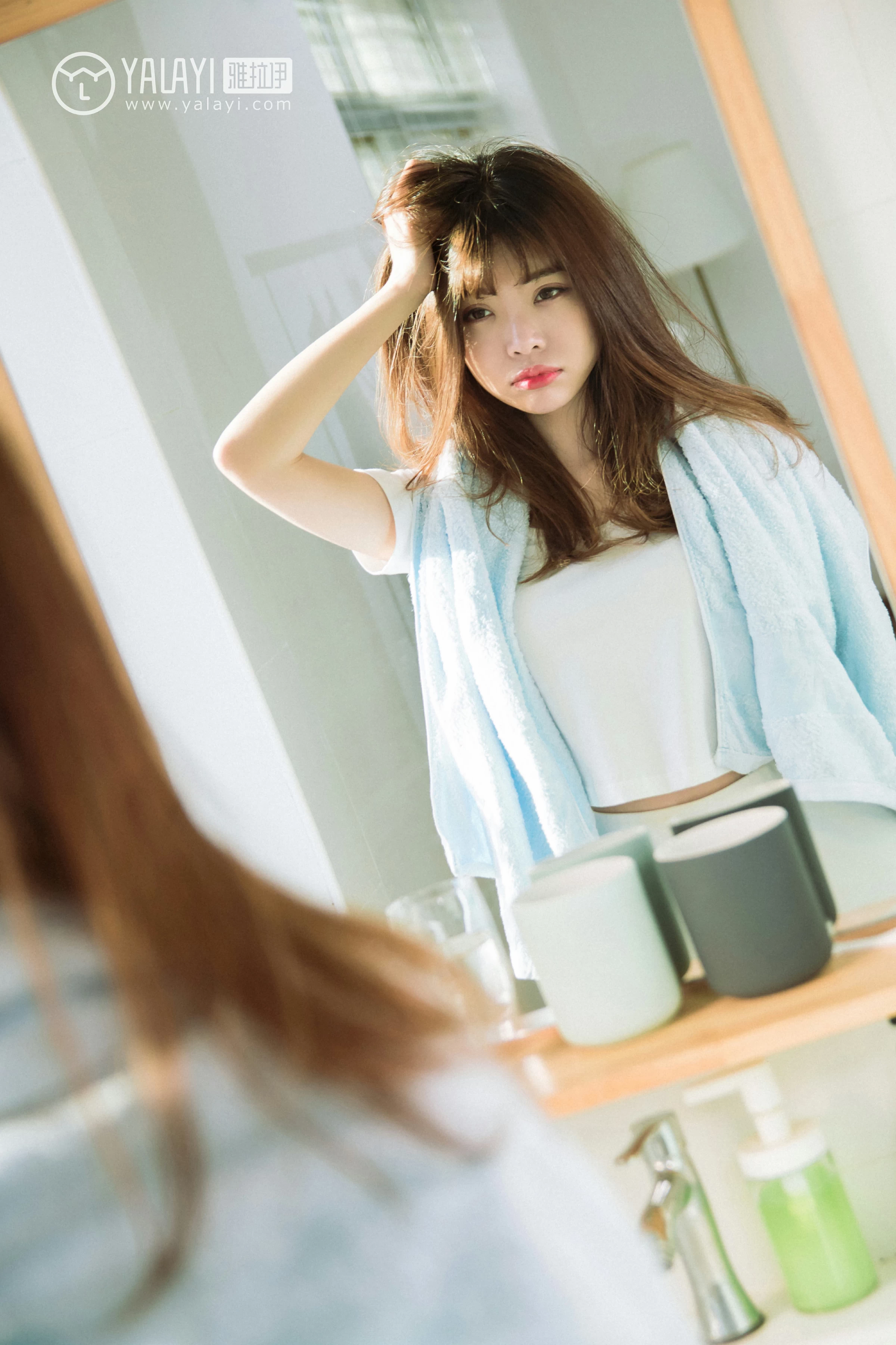 [YALAYI雅拉伊]NO.036 小美好 阳阳 白色衬衫与短袖加白色短裤性感私房写真集第5张