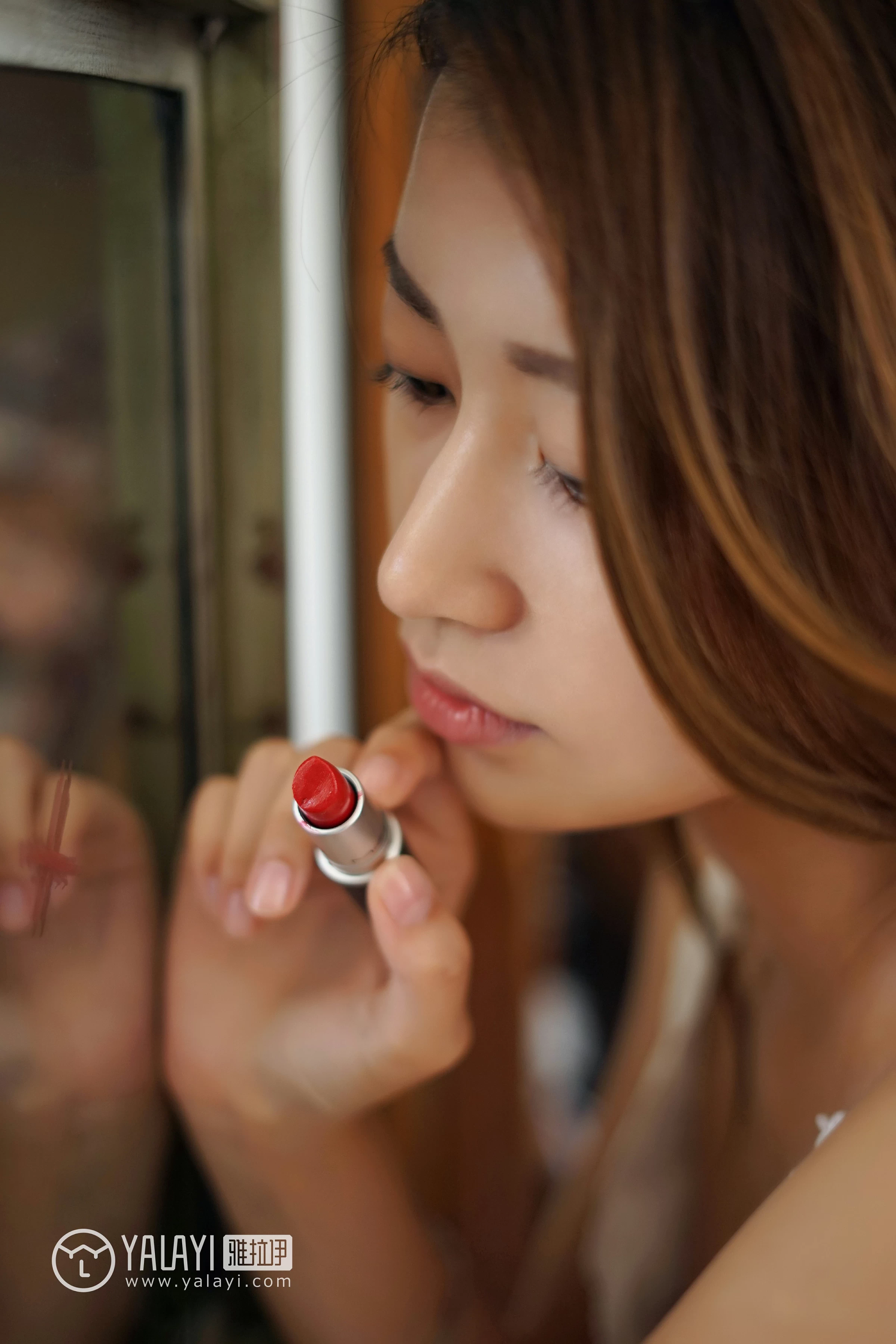 [YALAYI雅拉伊]NO.037 午后阳光 饰媛 白色吊带蕾丝连衣裙性感私房写真集第13张